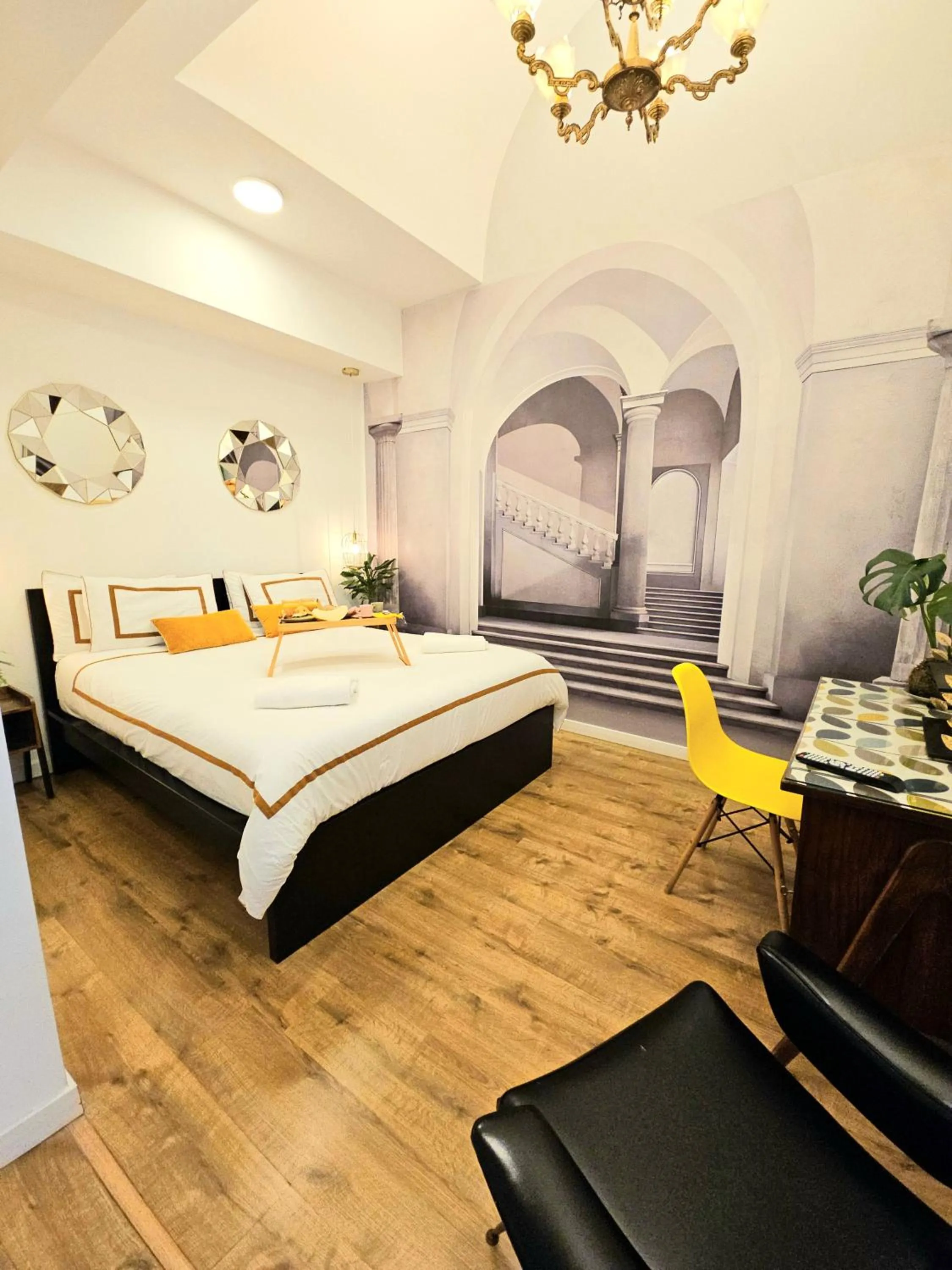 Photo of the whole room, Bed in Daily Napoli - Lungomare