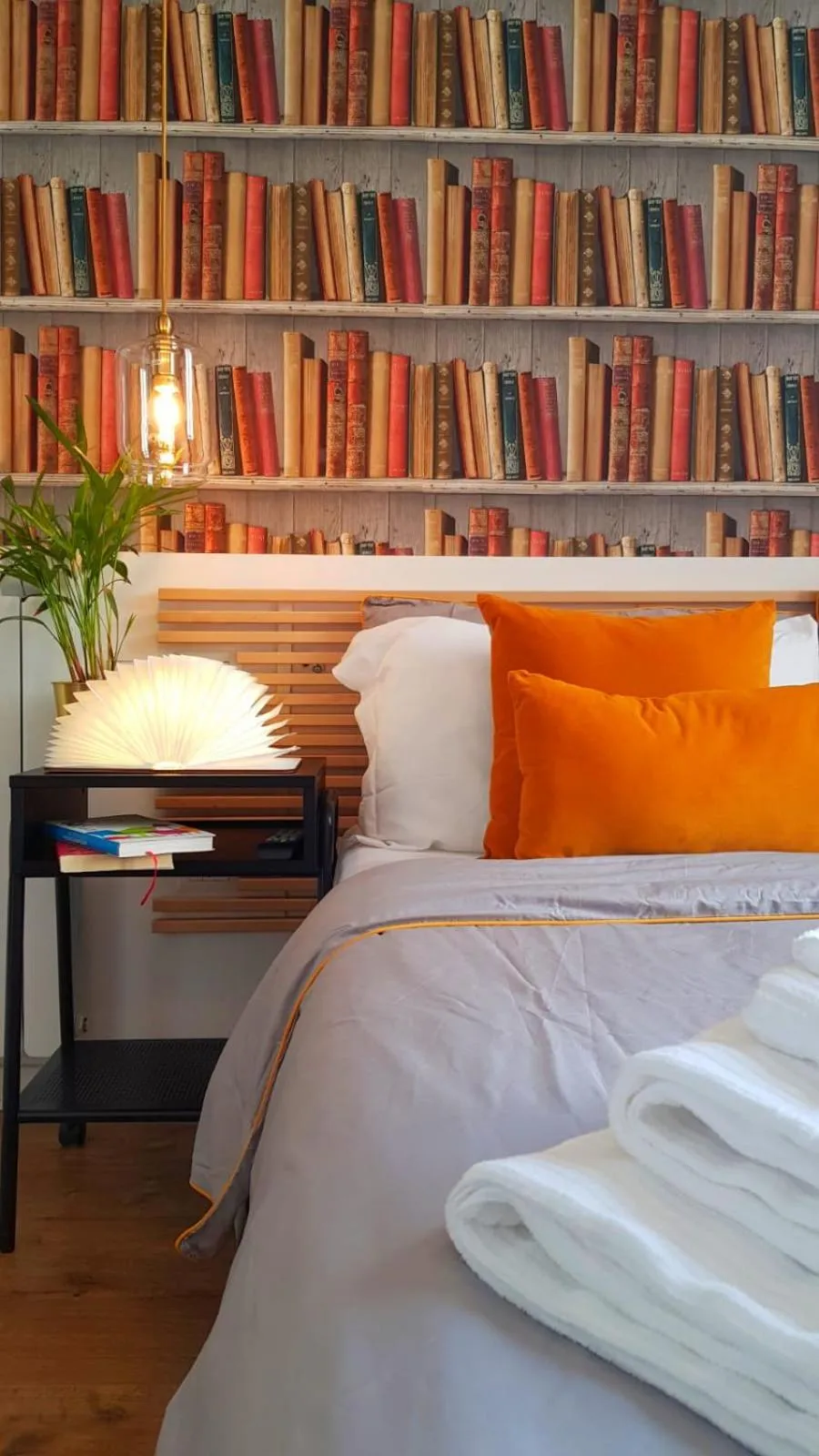 Photo of the whole room, Bed in Daily Napoli - Lungomare