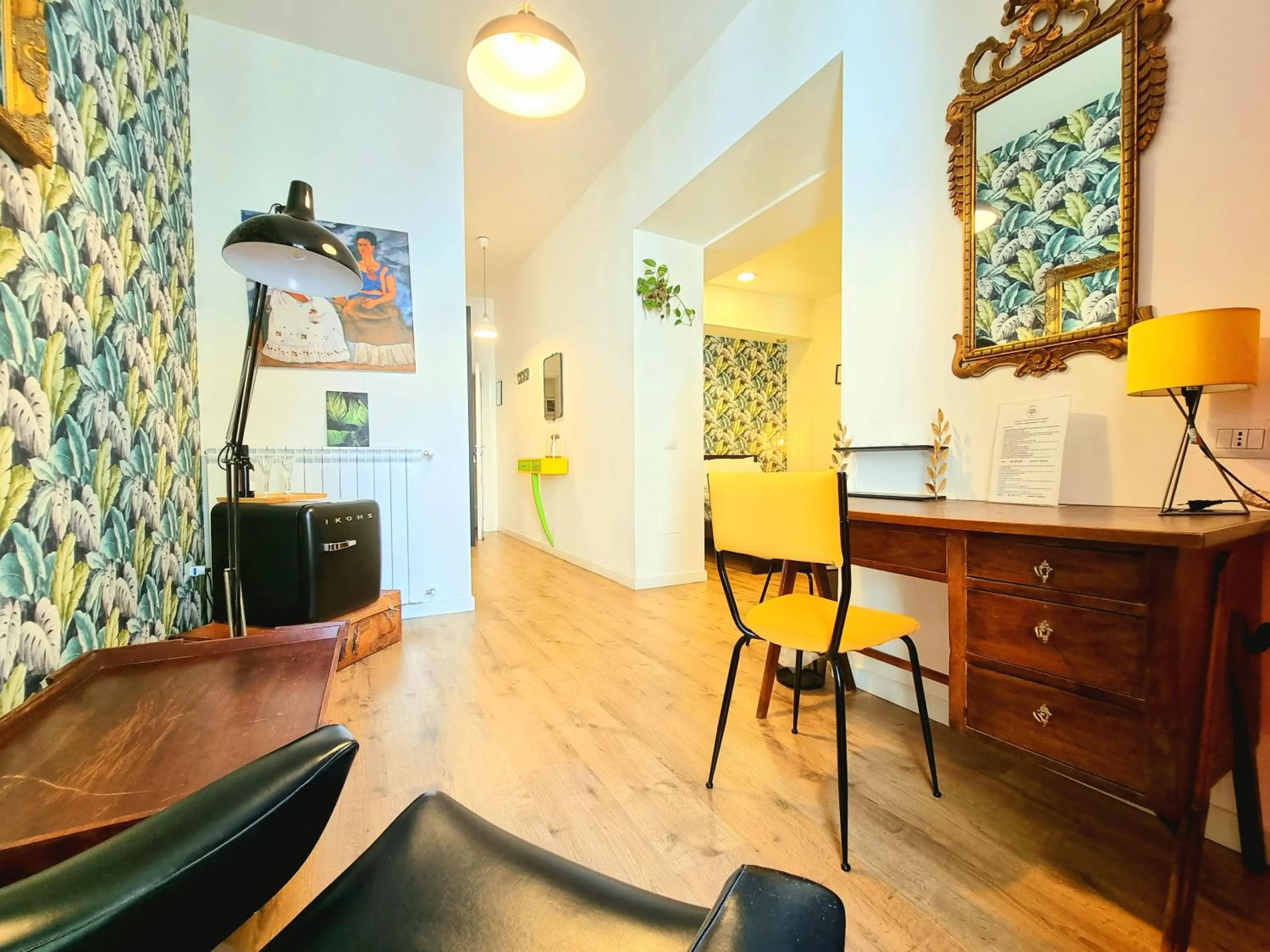 Decorative detail in Daily Napoli - Lungomare