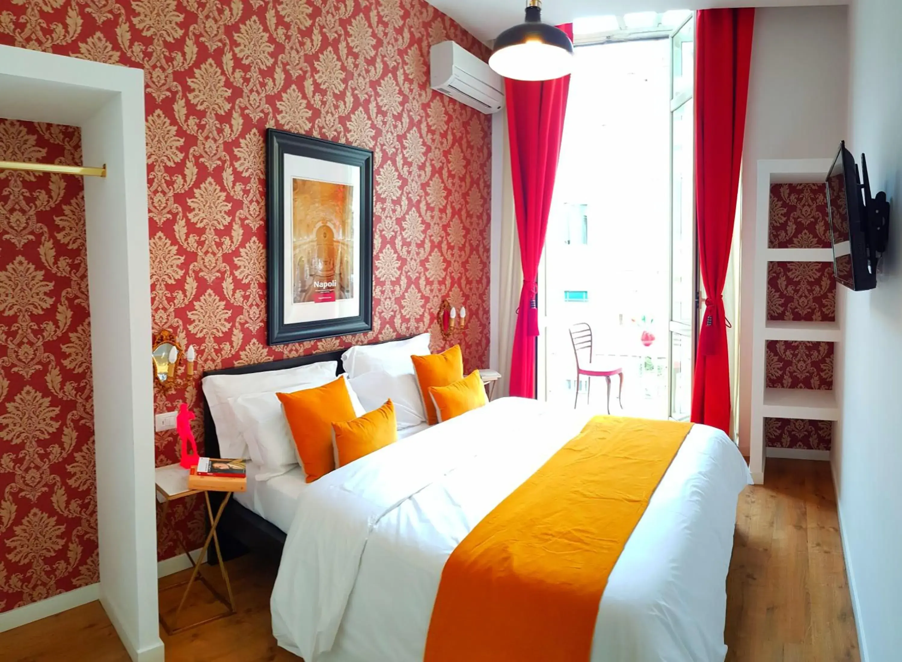 Double Room with Balcony in Daily Napoli - Lungomare Double Room with Balcony in Daily Napoli - Lungomare
