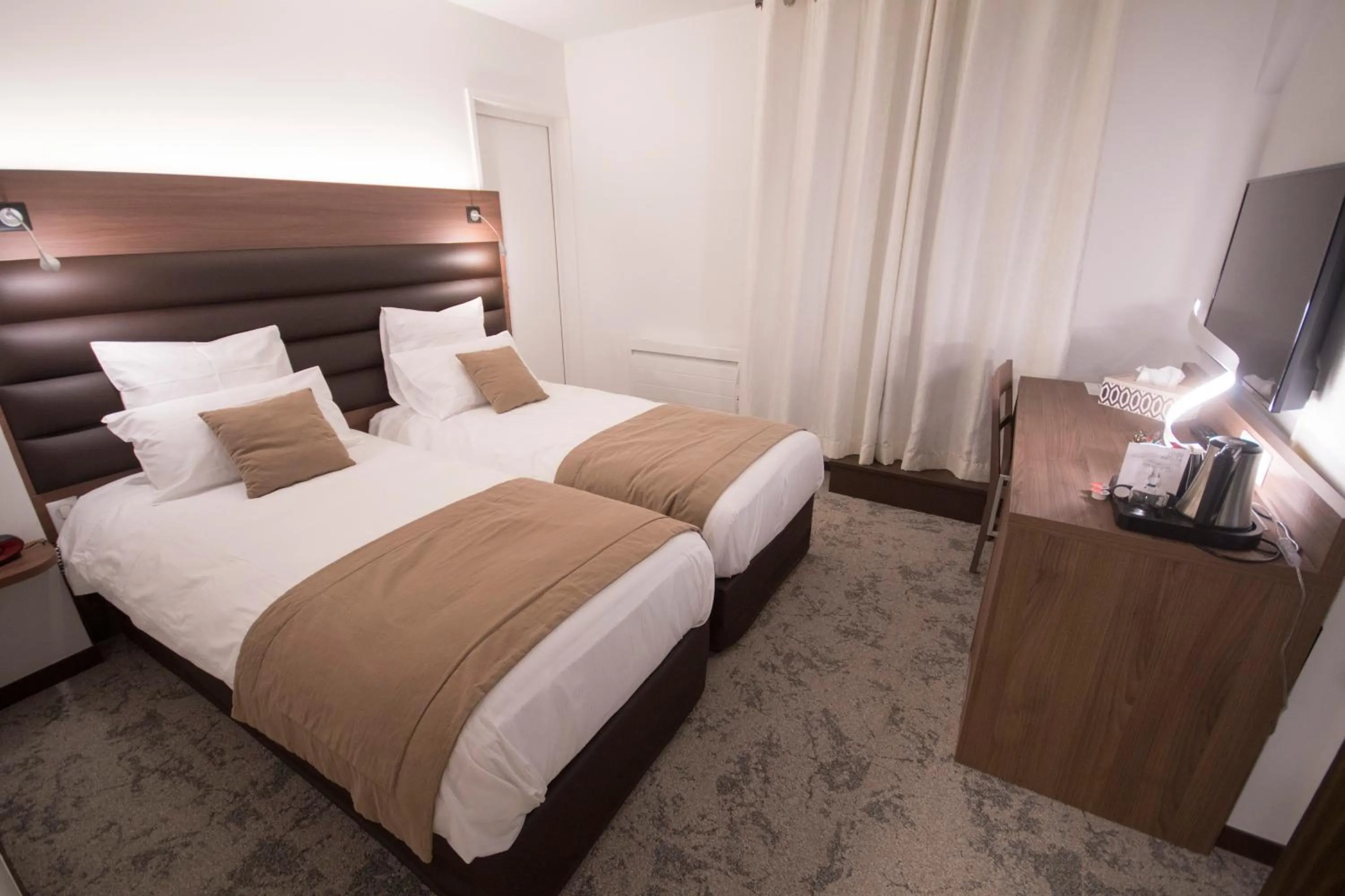 Bedroom, Bed in Hôtel Bastide