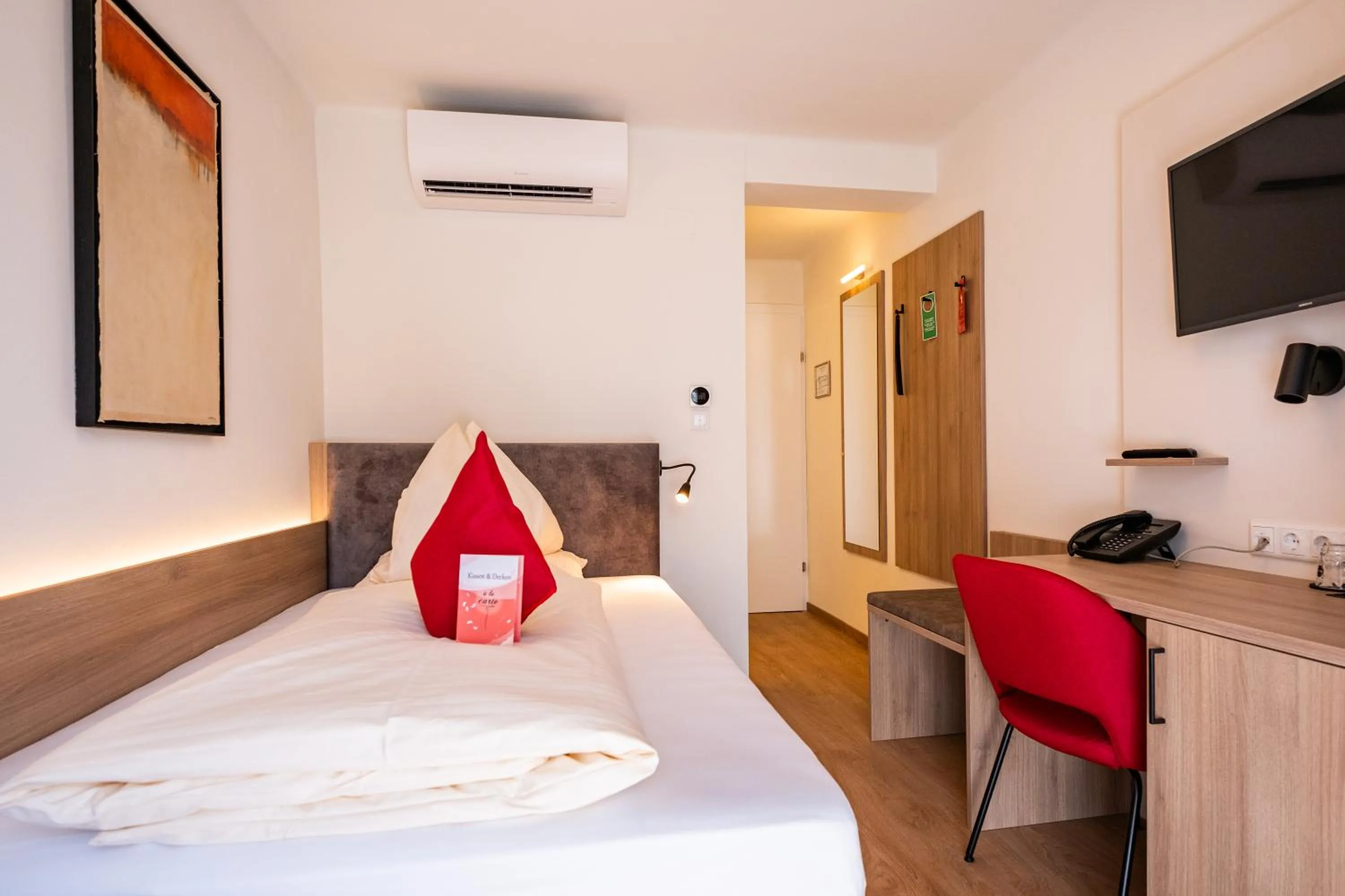 Bed in Hotel Rosenvilla