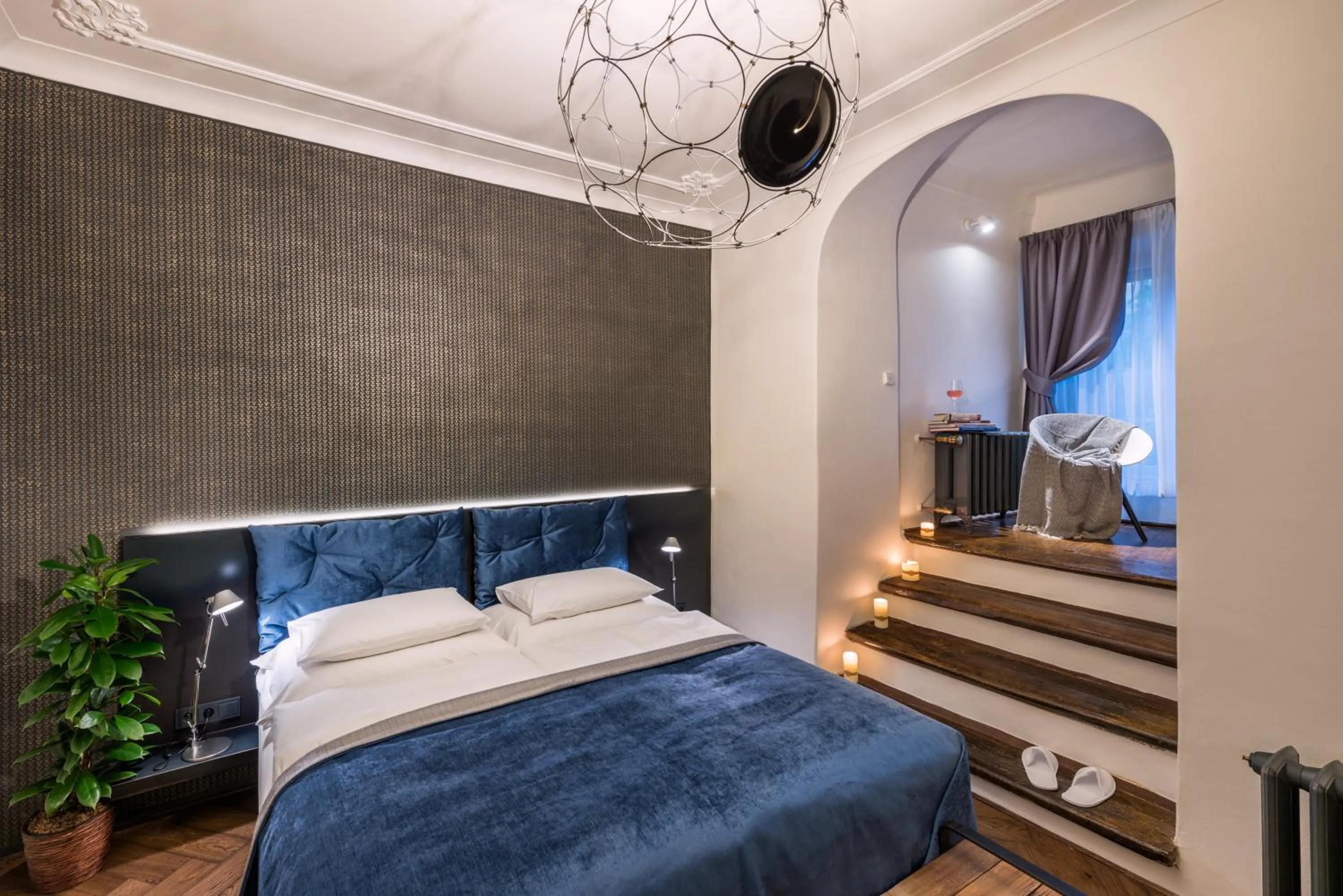 Seating area, Bed in MOOo by the Castle