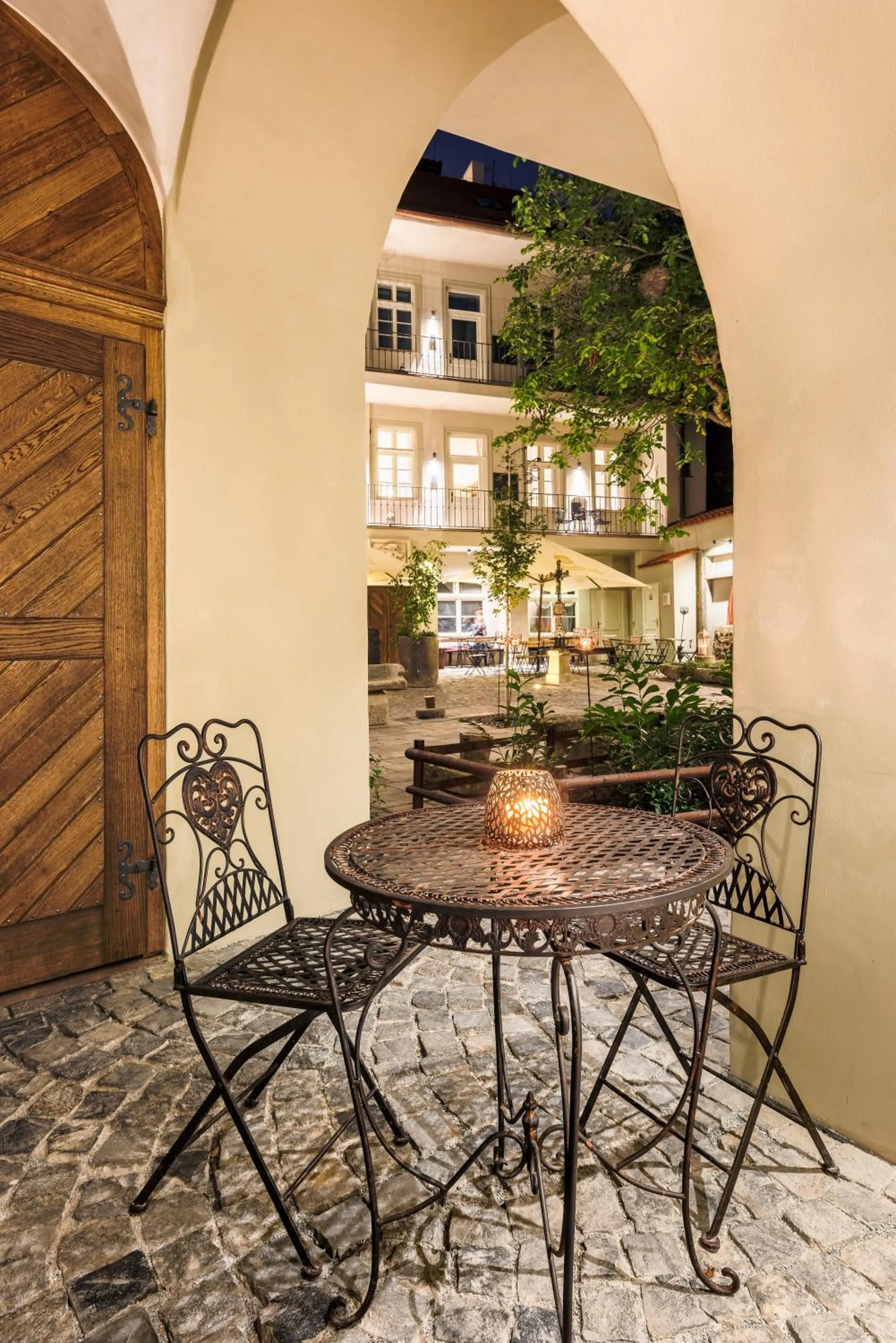 Patio in MOOo by the Castle