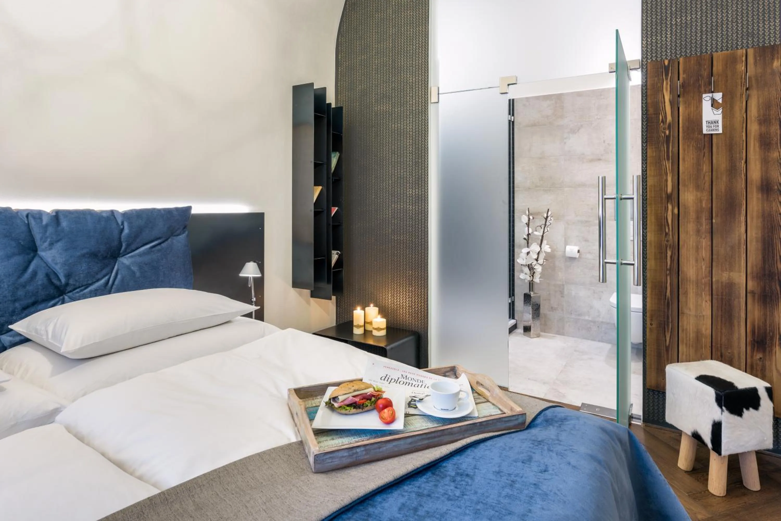 Bathroom, Bed in MOOo by the Castle