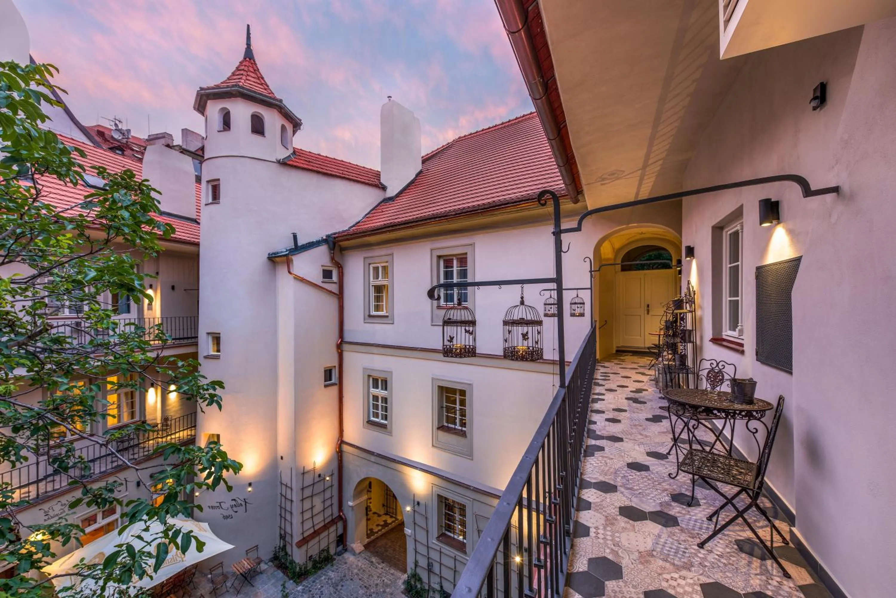 Patio in MOOo by the Castle