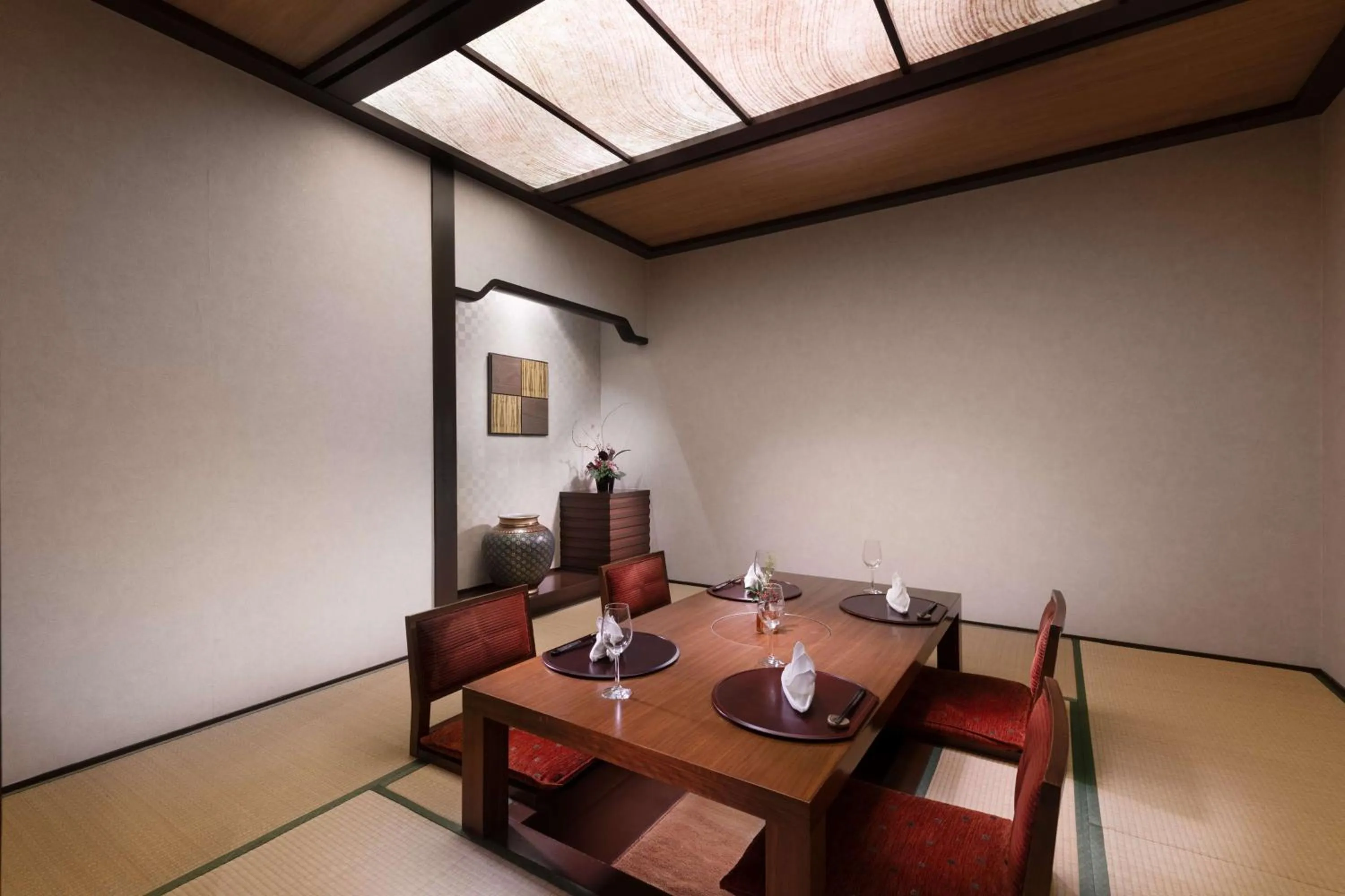 Restaurant/places to eat in Hilton Nagoya Hotel