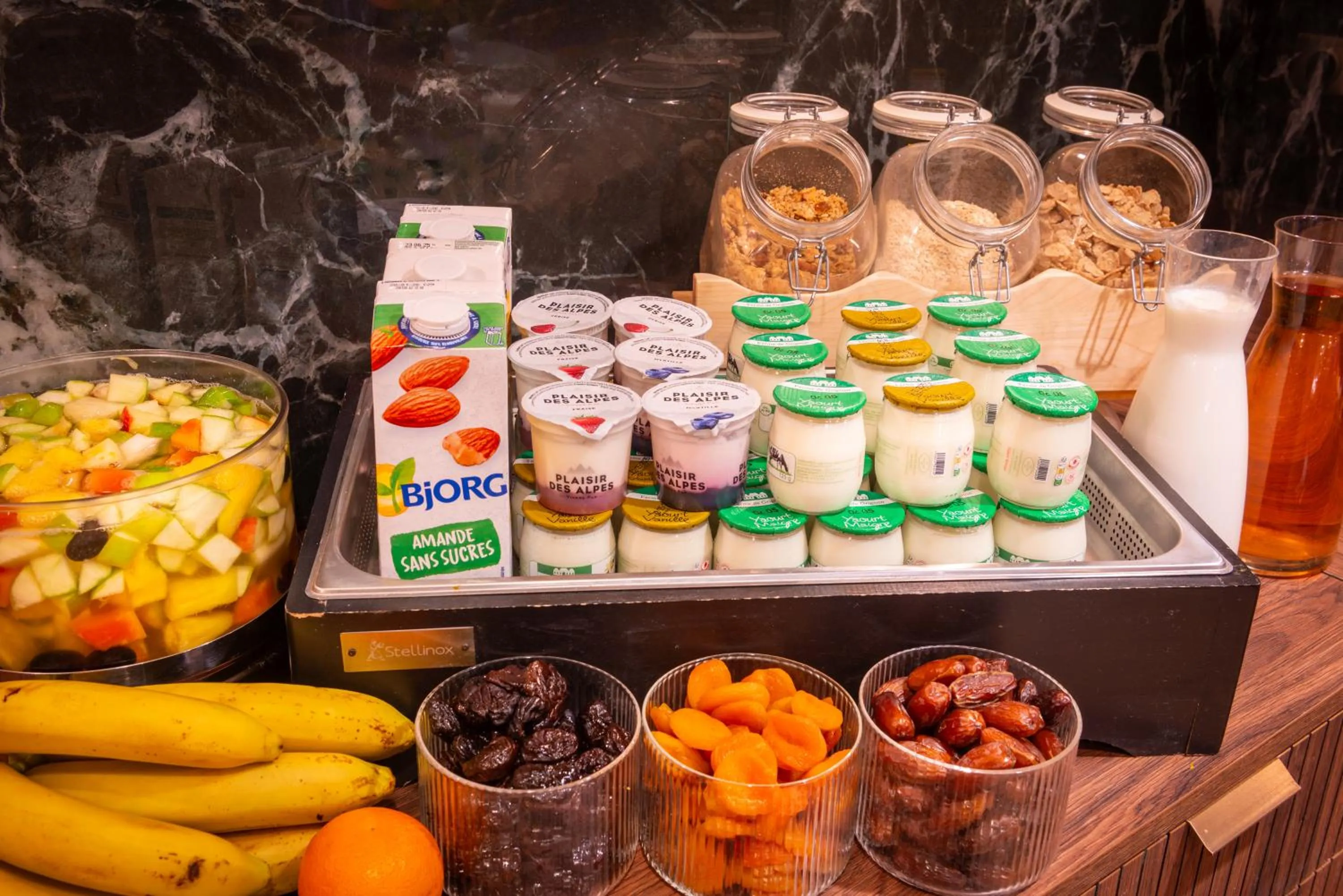 Breakfast in Hôtel Aston Paris