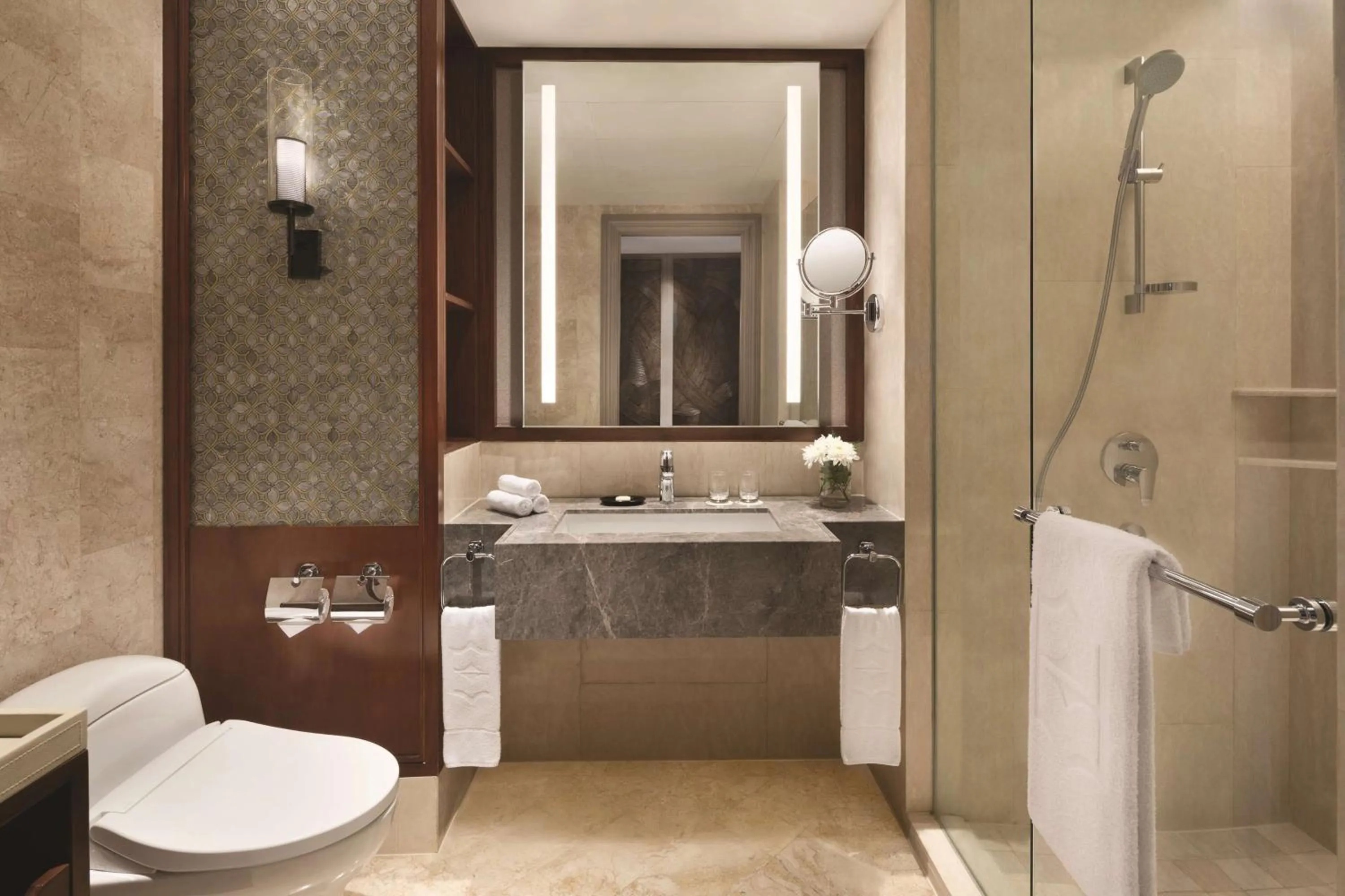 Photo of the whole room in Shangri-la Surabaya