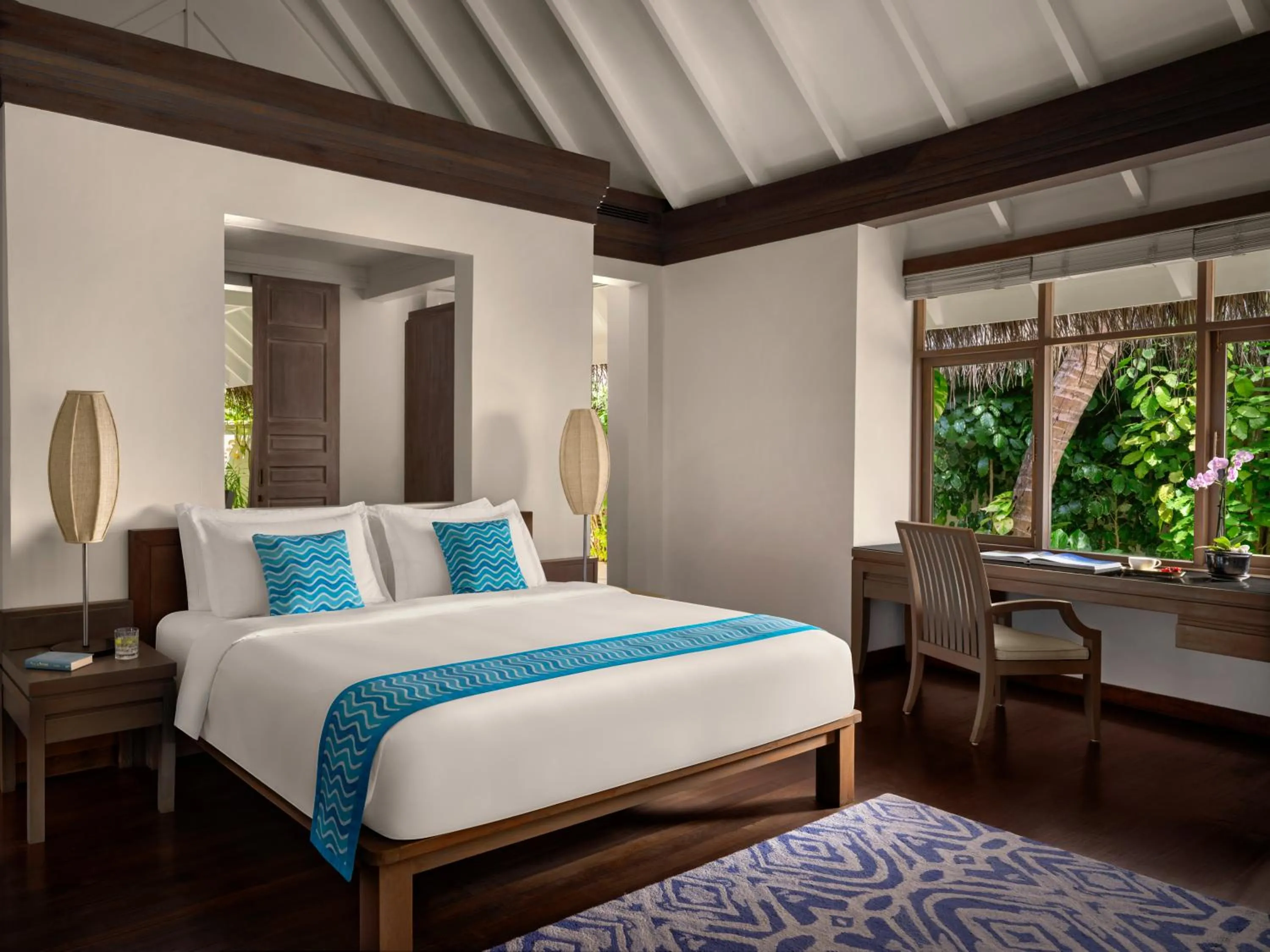 Bed in Anantara Dhigu Maldives Resort