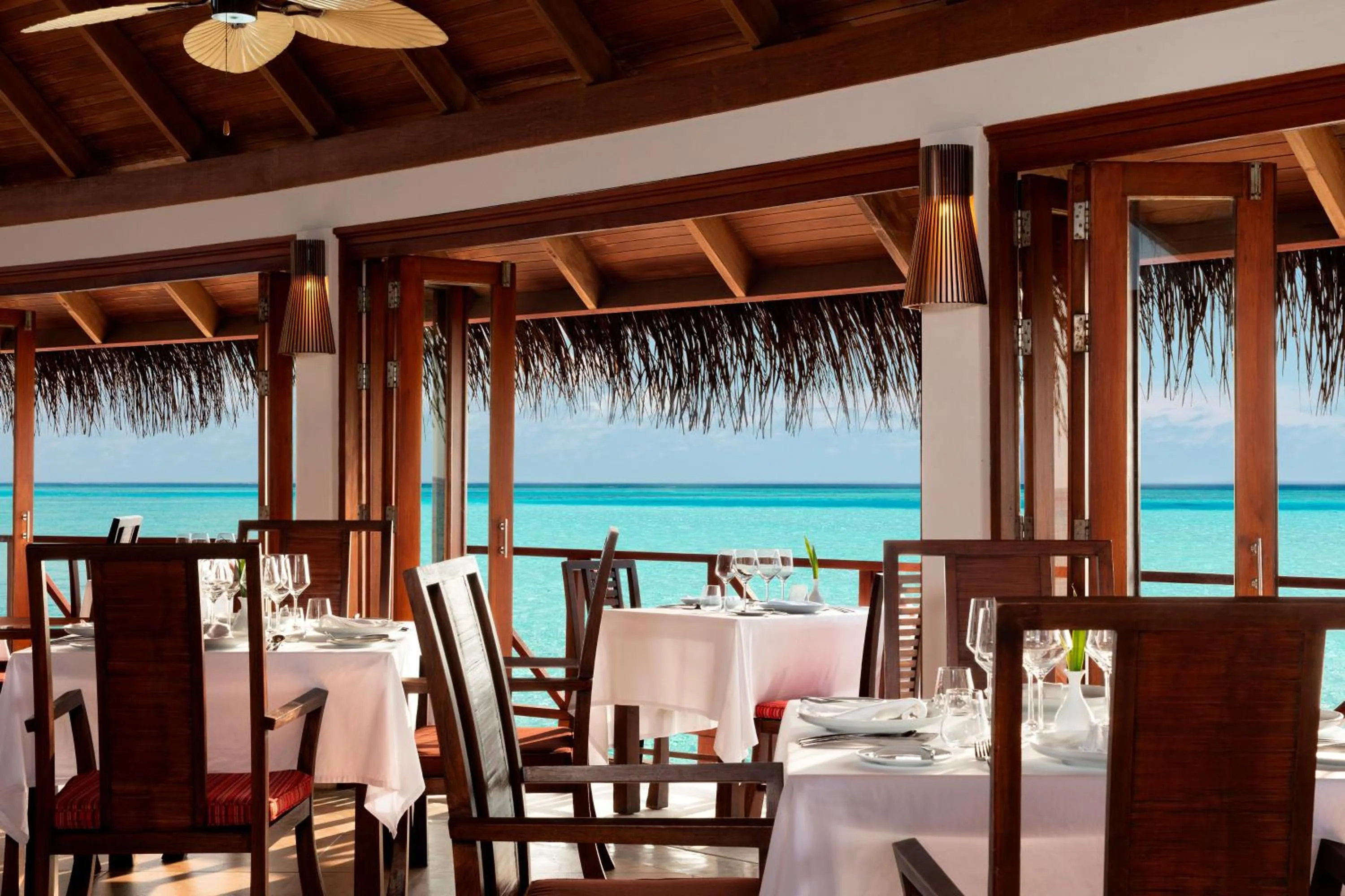 Restaurant/places to eat in Anantara Dhigu Maldives Resort
