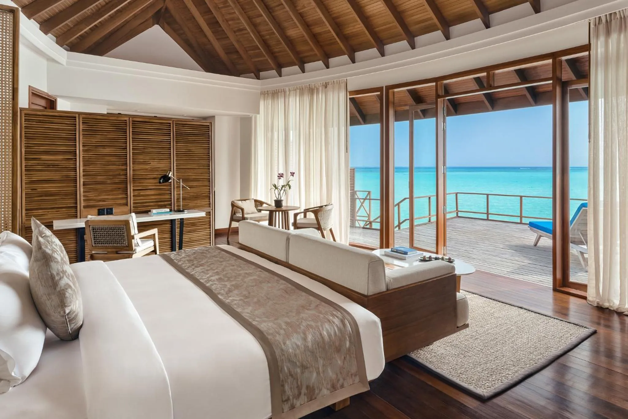 Bedroom, Bed in Anantara Dhigu Maldives Resort