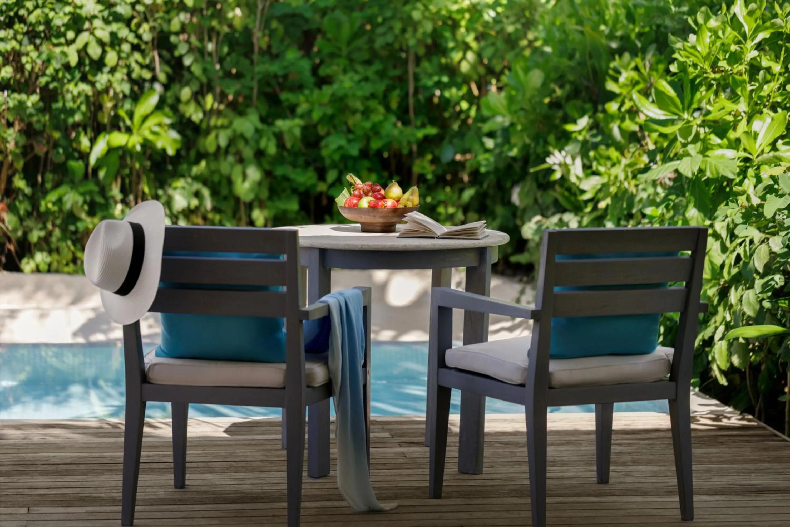 Seating area in Anantara Dhigu Maldives Resort