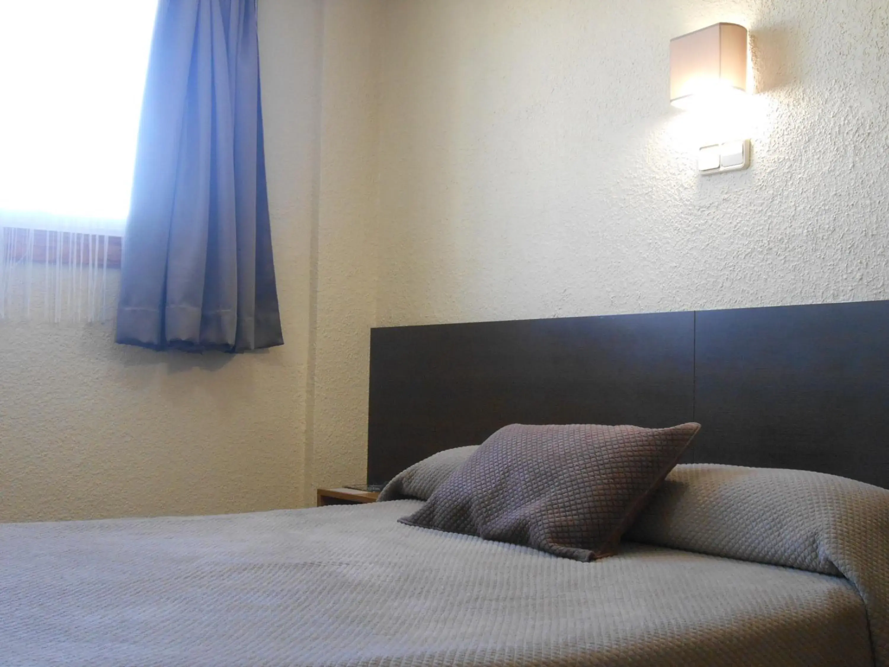 Double Room in Hostal El Callejón Double Room in Hostal El Callejón