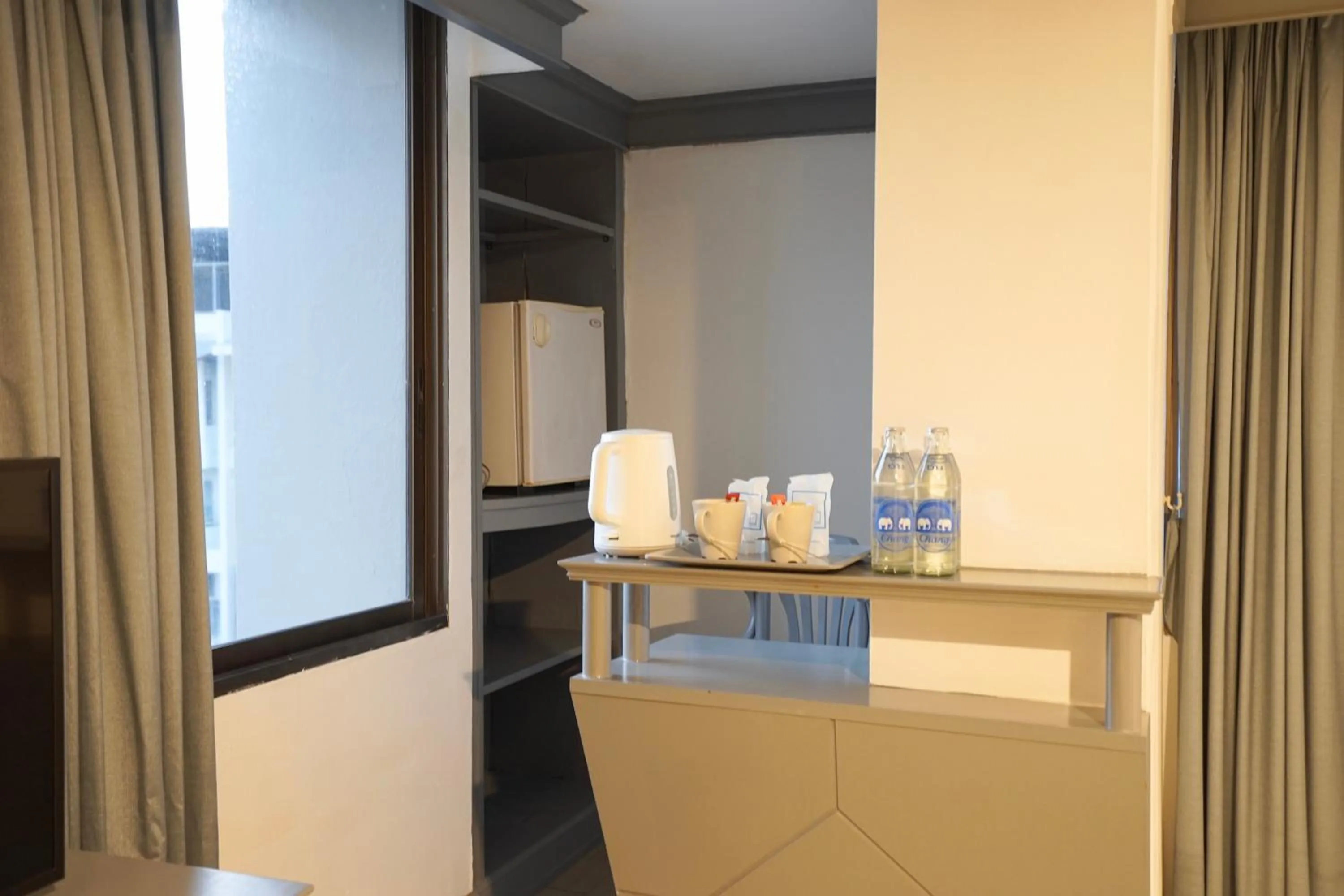 Coffee/tea facilities in King Park Avenue Hotel Bangkok