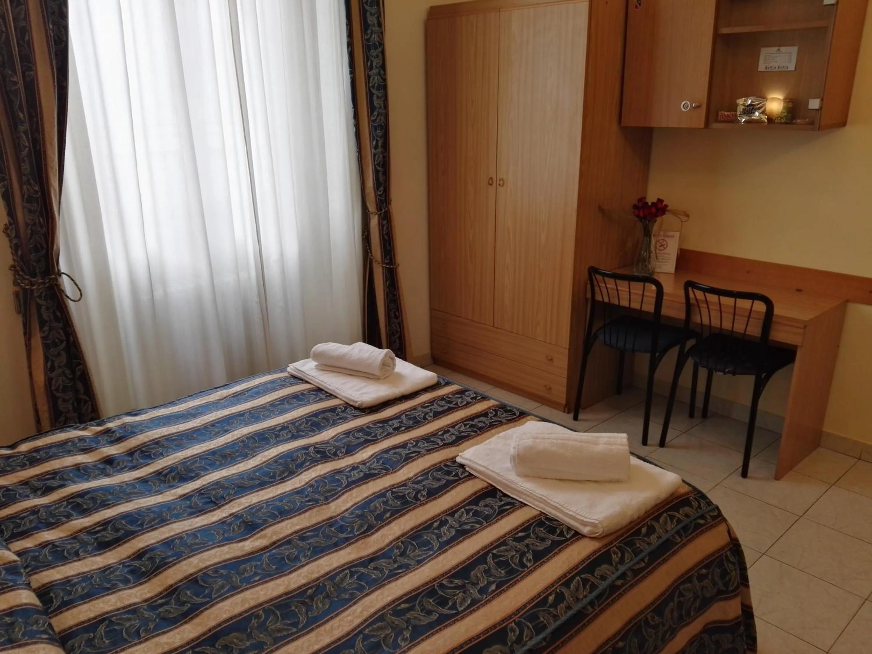 Photo of the whole room in Hotel Loreto