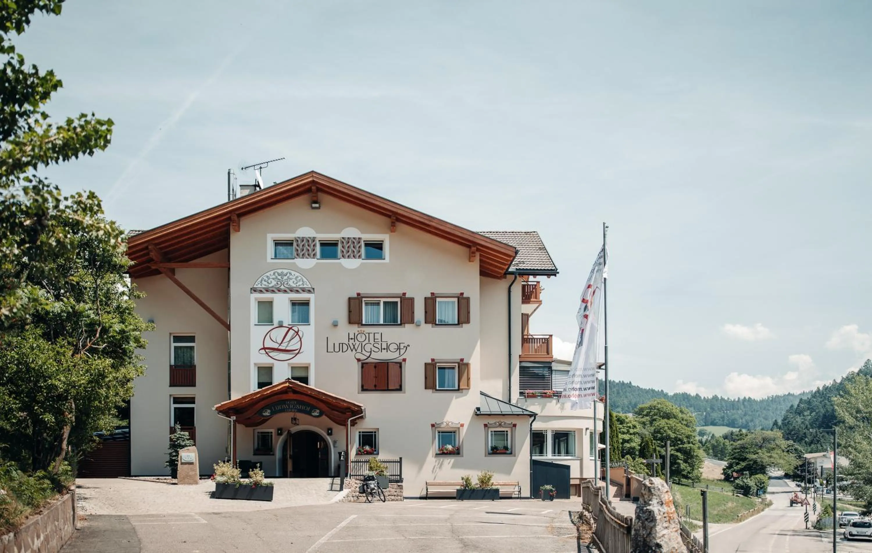 Property building in Hotel Ludwigshof & Luvina