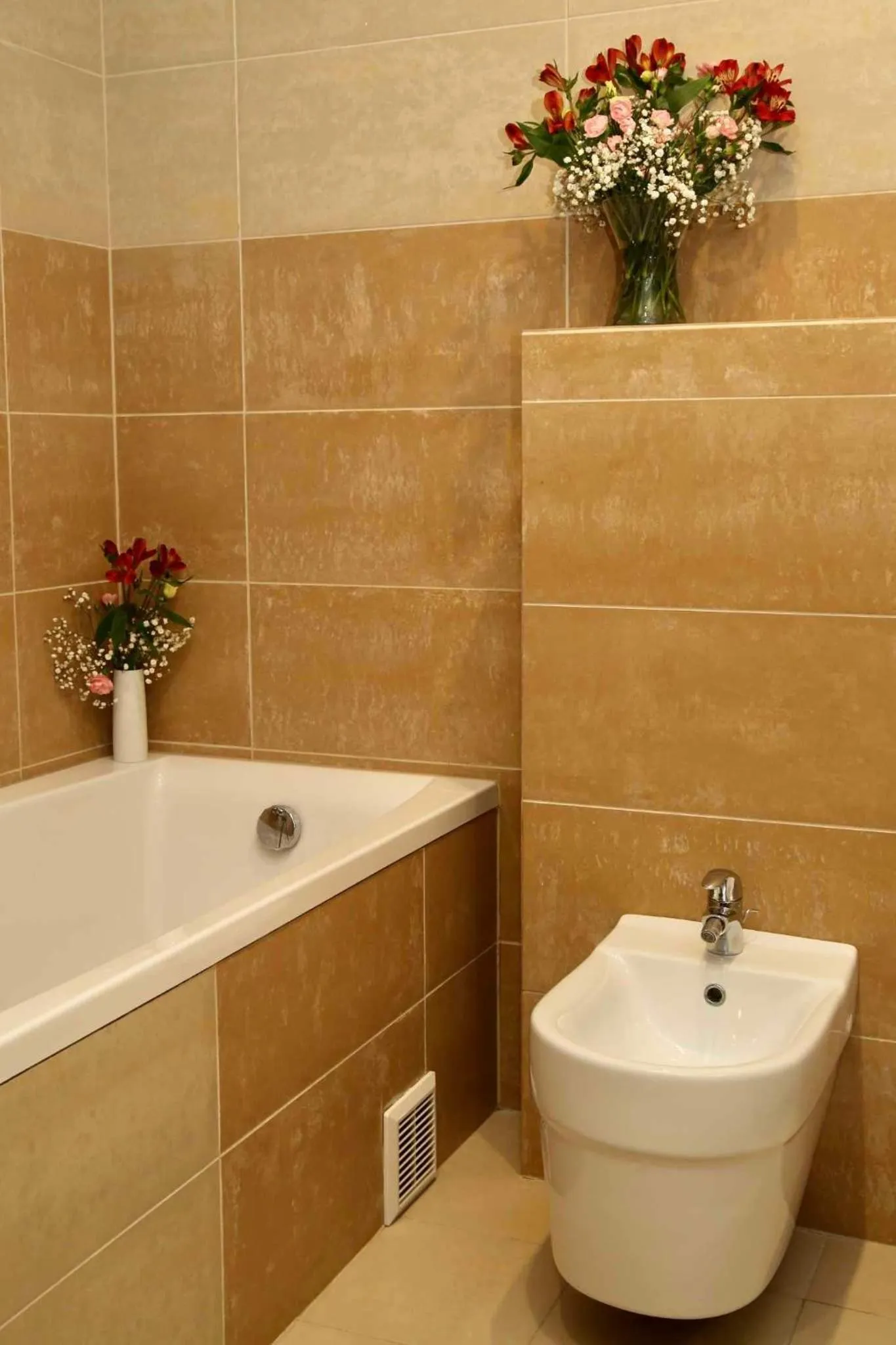 Toilet in Hotel Tęczowy Młyn