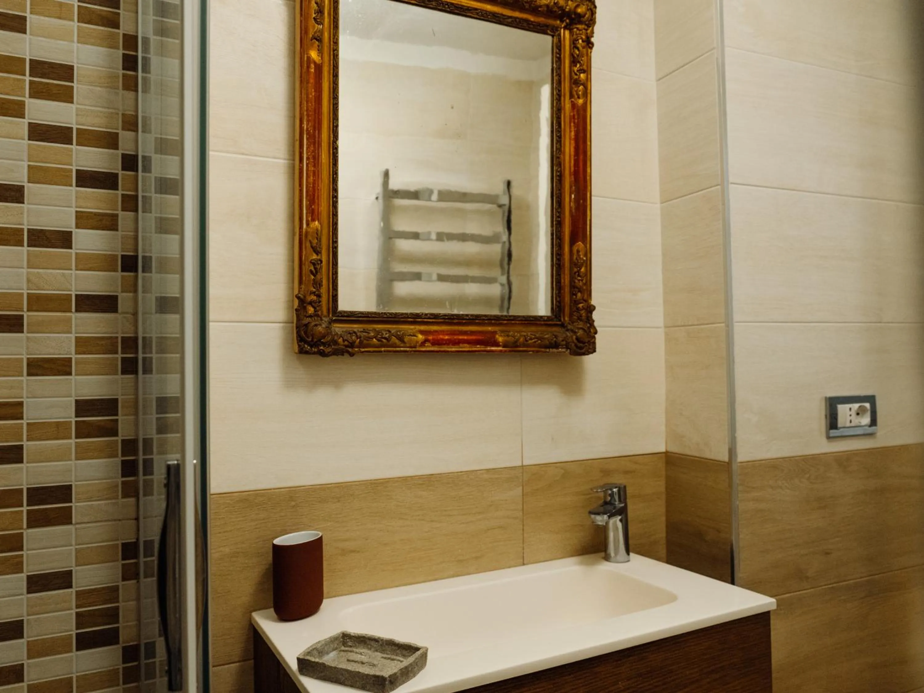 Bathroom in Lo Specchio dei Papiri