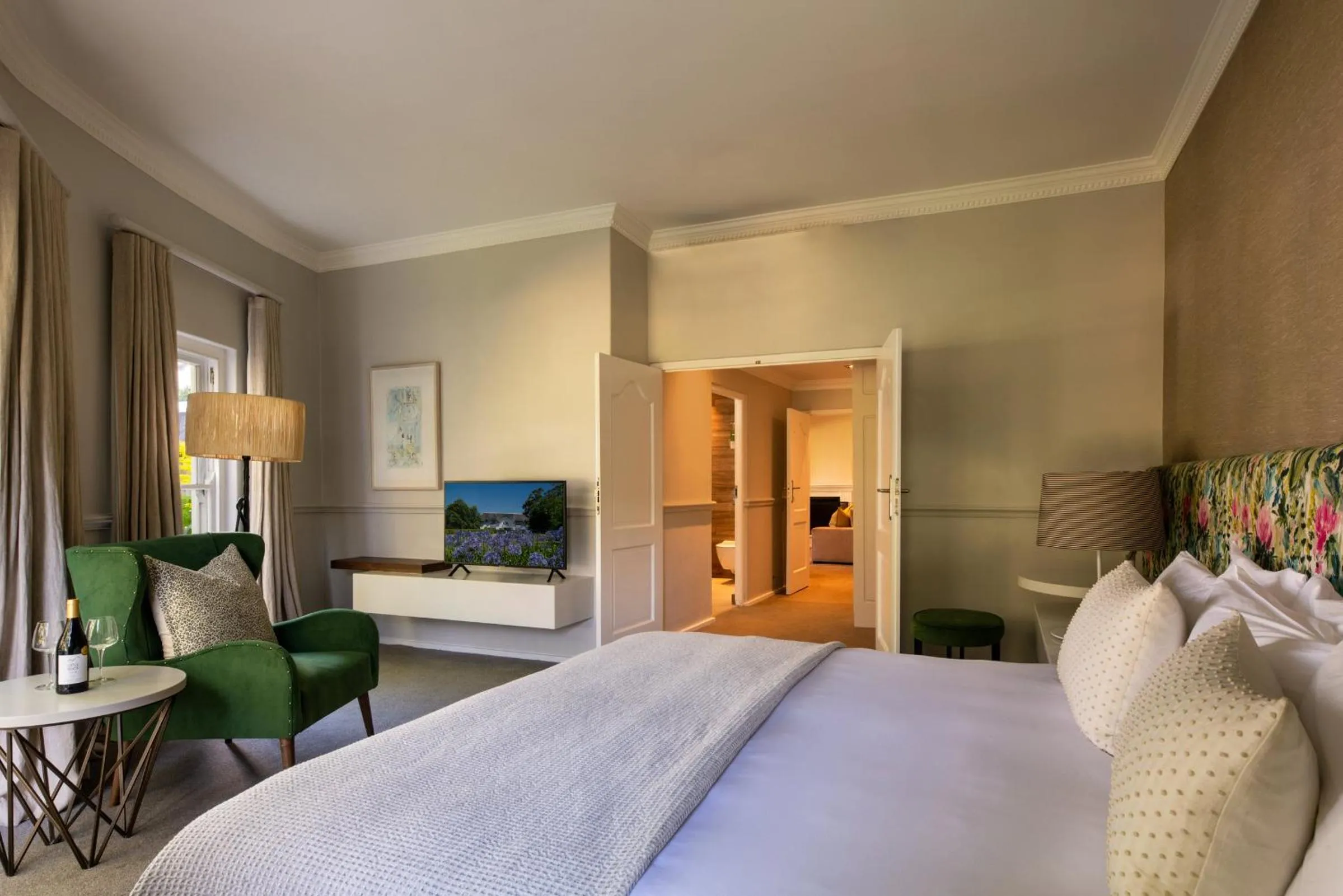 Bedroom, Bed in Mont Rochelle Hotel and Vineyard