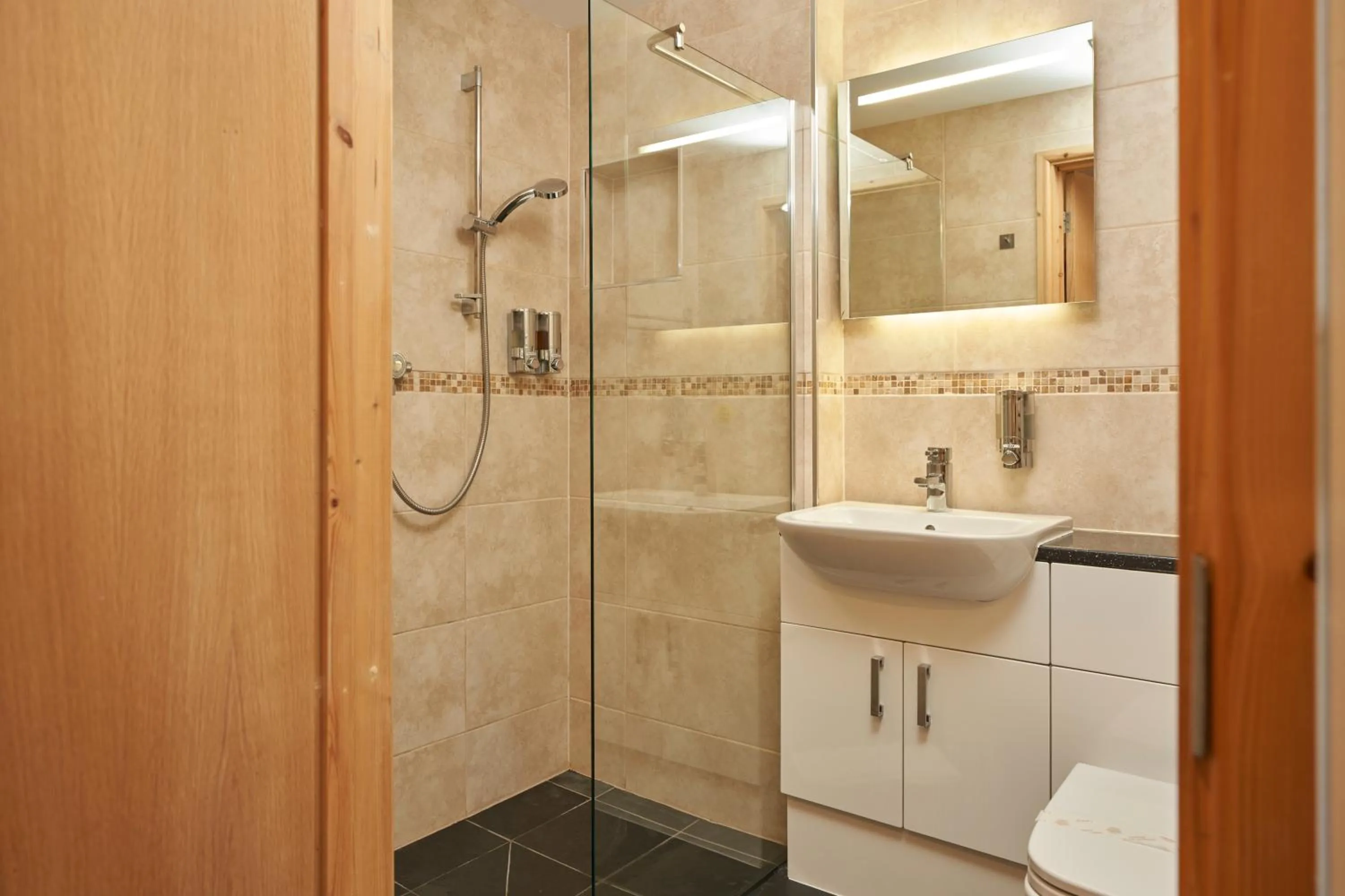 Bathroom in The Windmill Inn