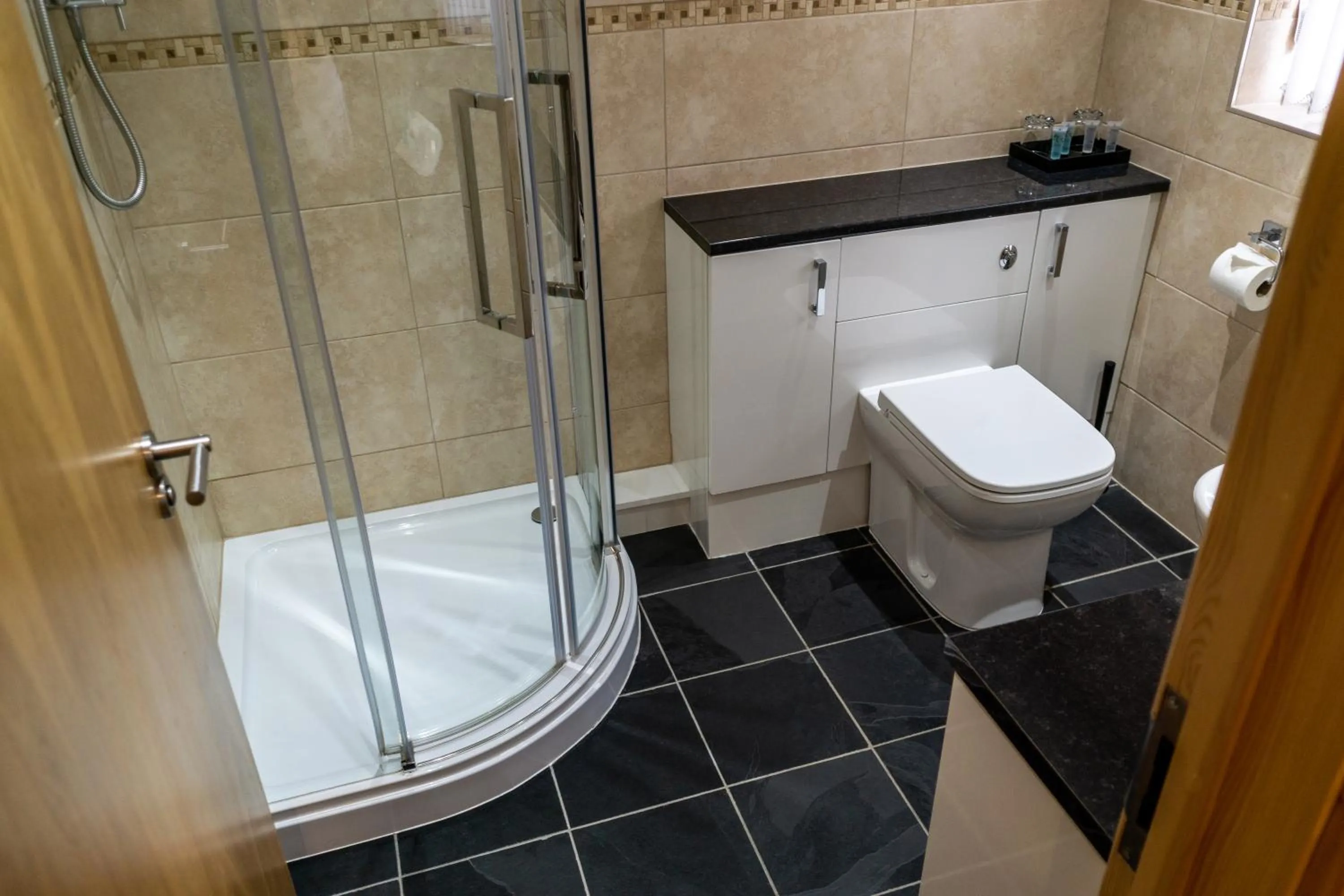 Shower in The Windmill Inn