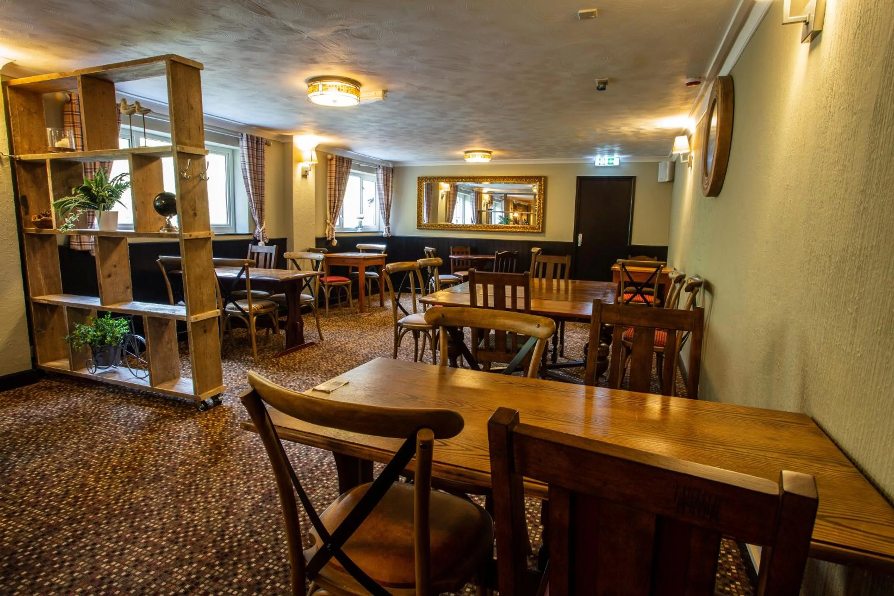 Restaurant/places to eat in The Windmill Inn