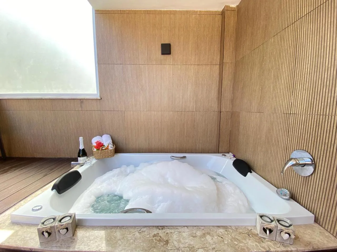 Hot Tub in Charme Pousada Boutique & Spa