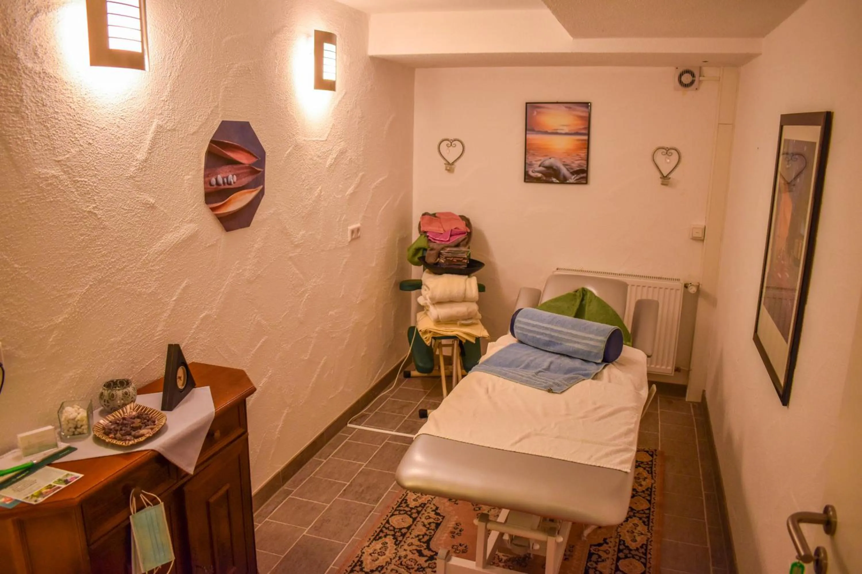 Massage, Bed in Hotel und Restaurant Nehrener Hof