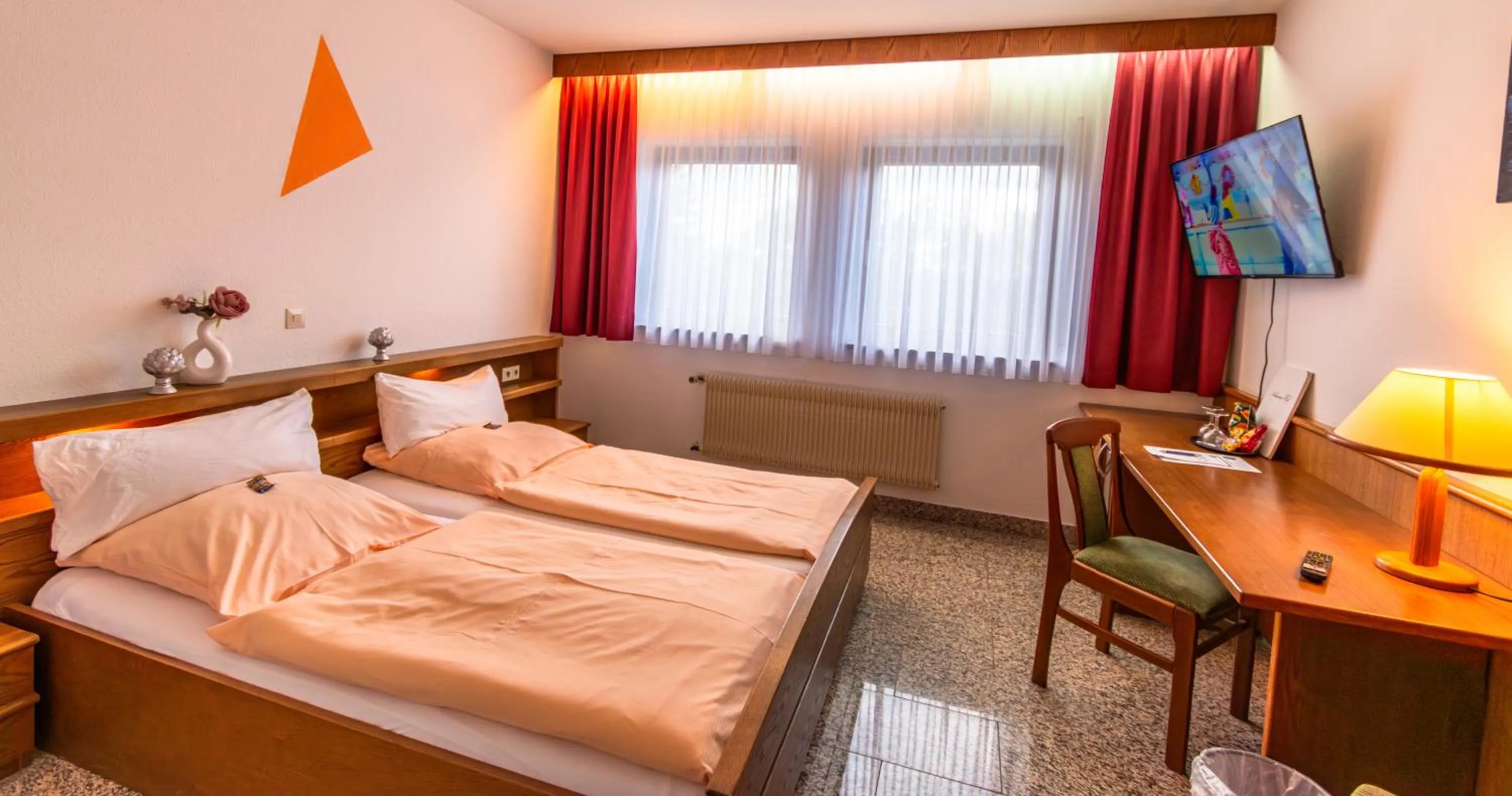 Bed in Hotel und Restaurant Nehrener Hof