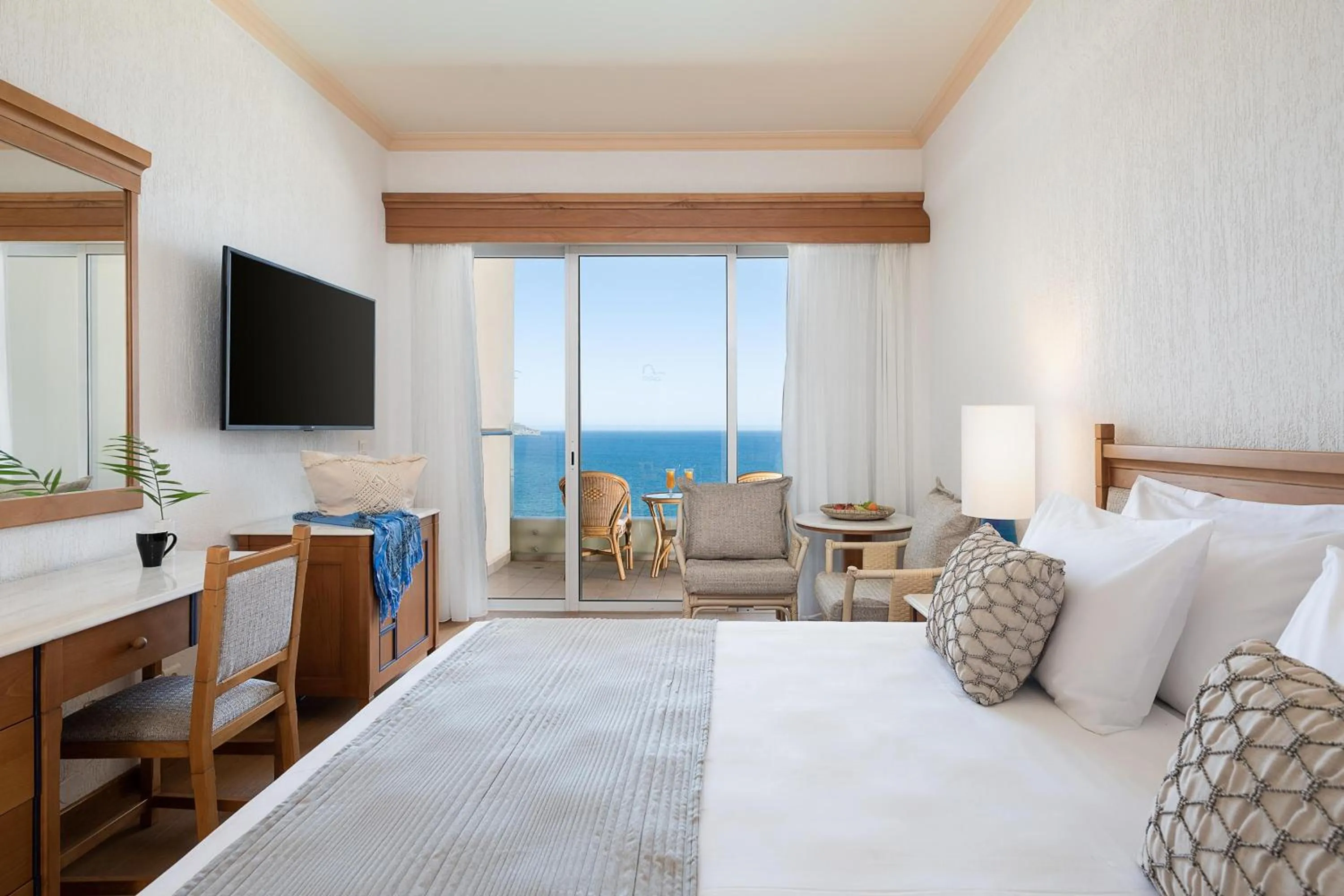 Photo of the whole room, Bed in Leptos Panorama Hotel