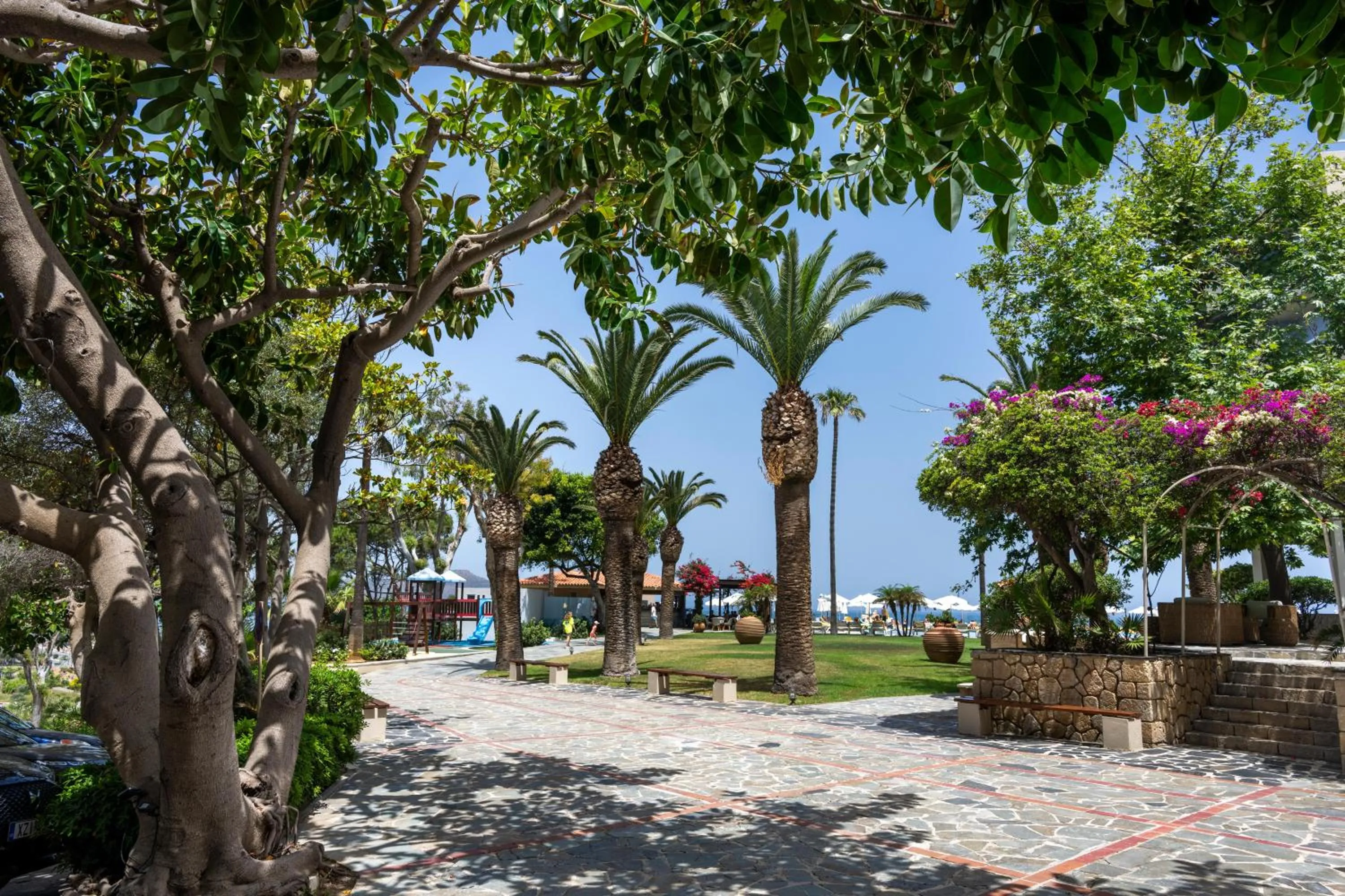Garden in Leptos Panorama Hotel
