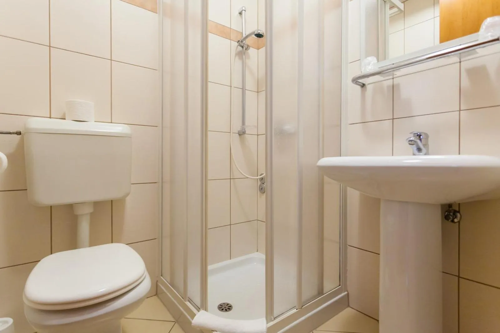 Shower in Hotel Adria