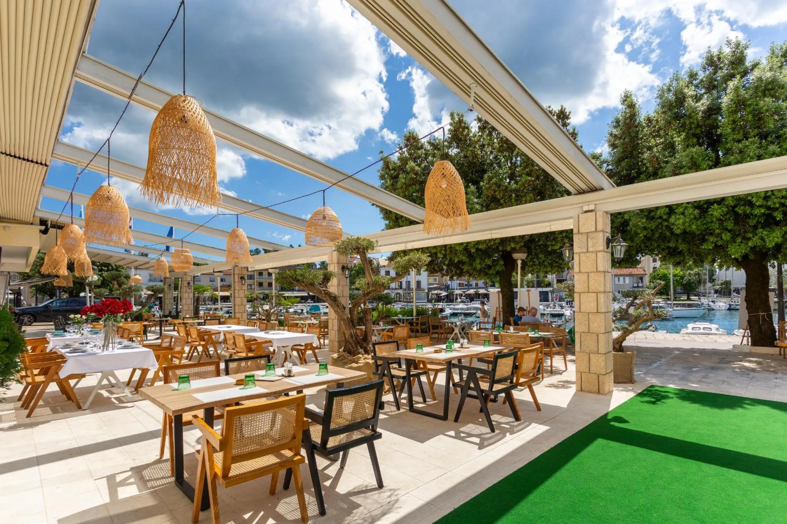 Patio in Hotel Adria