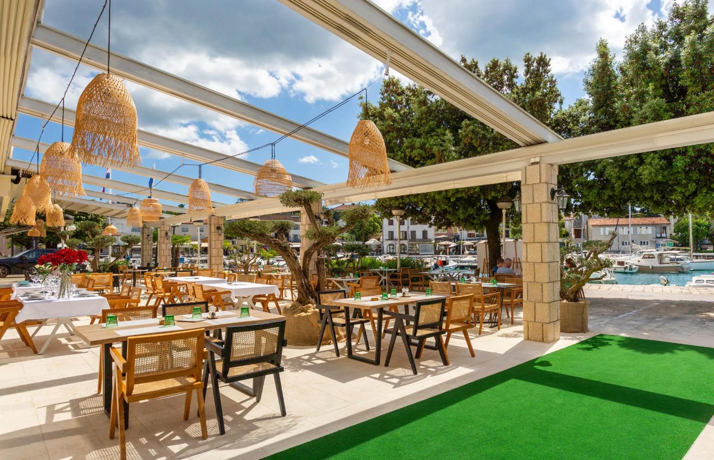 Patio in Hotel Adria