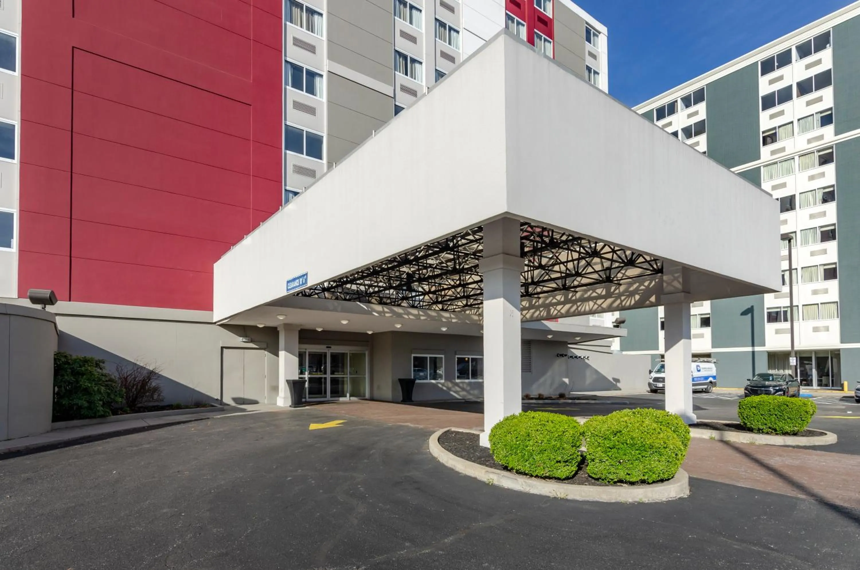 Facade/entrance in The Capitol Hotel