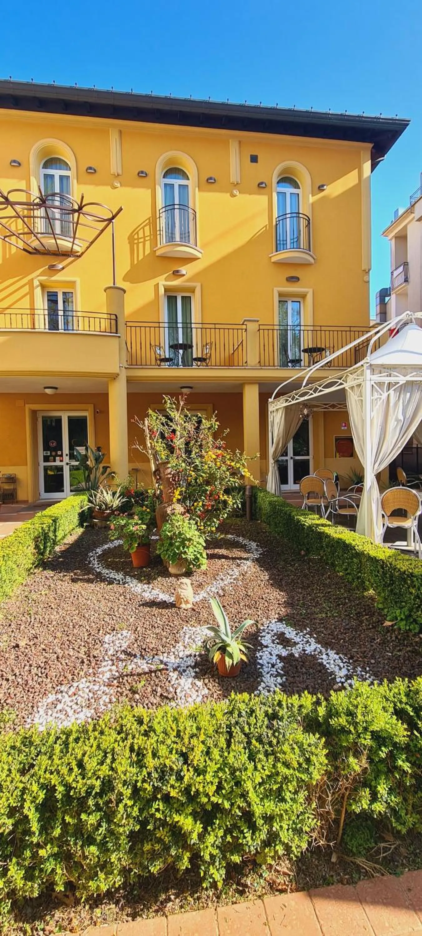 Property building in Hotel Alibi