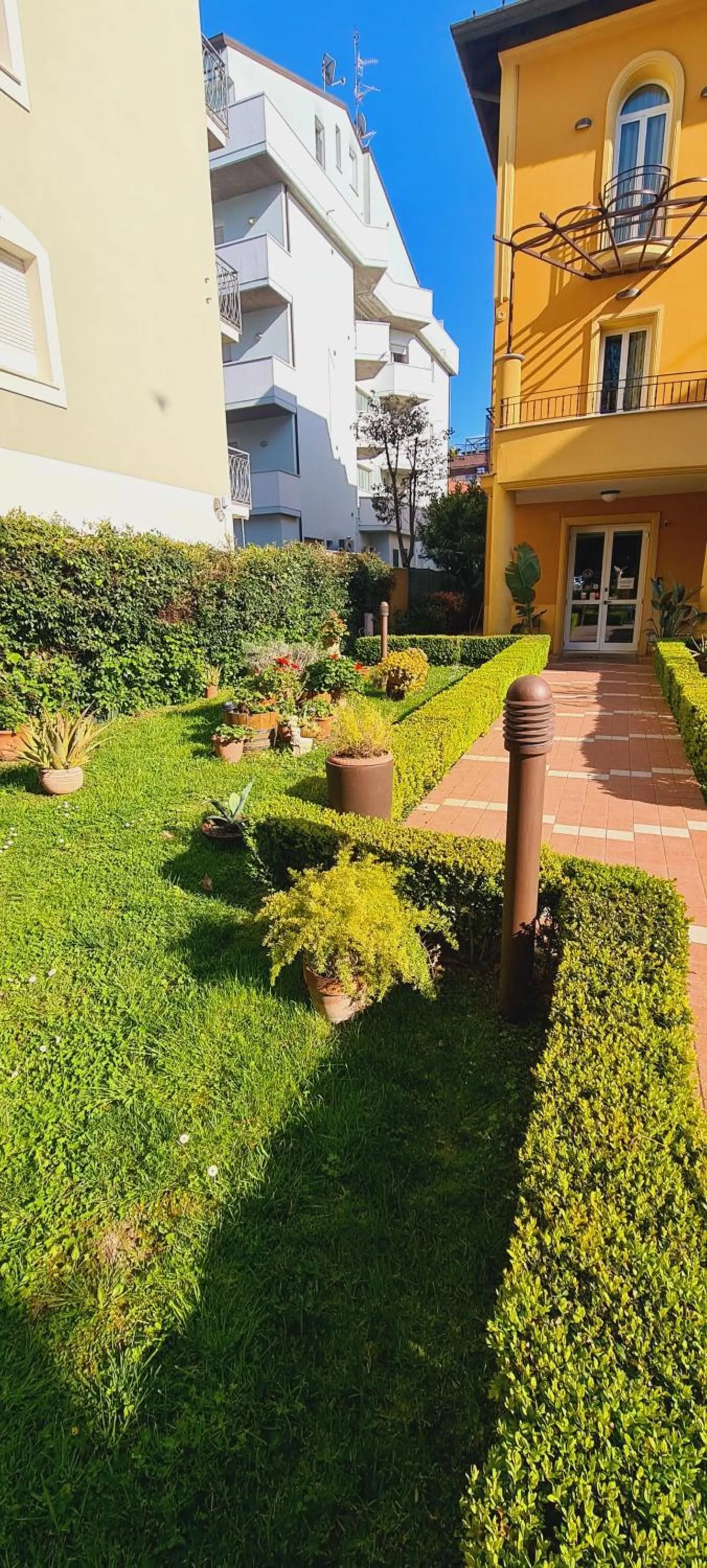 Property building in Hotel Alibi