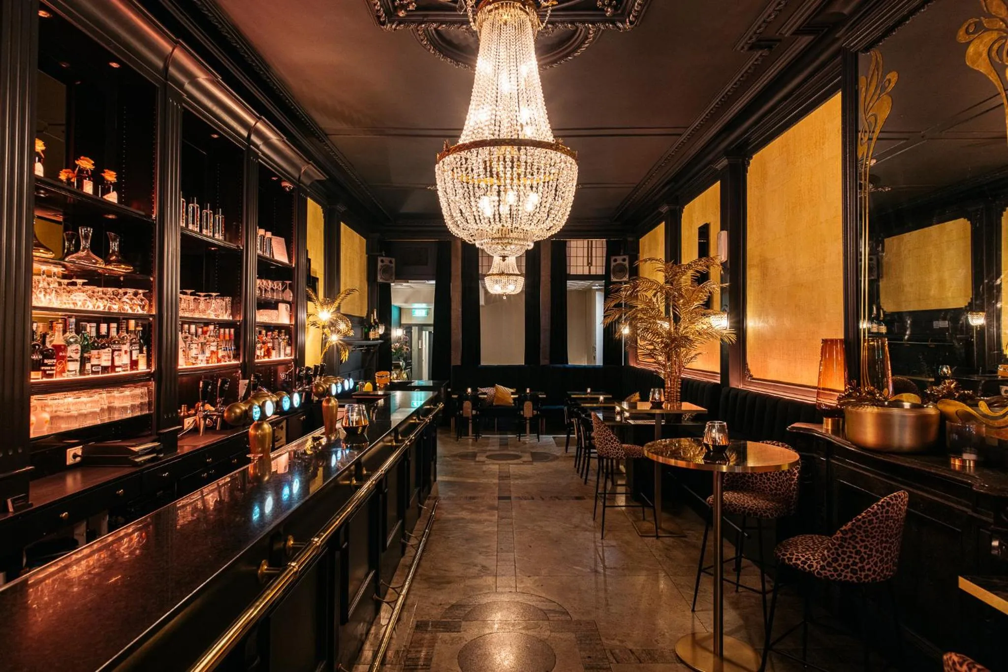 Restaurant/places to eat in Hotel Britannique