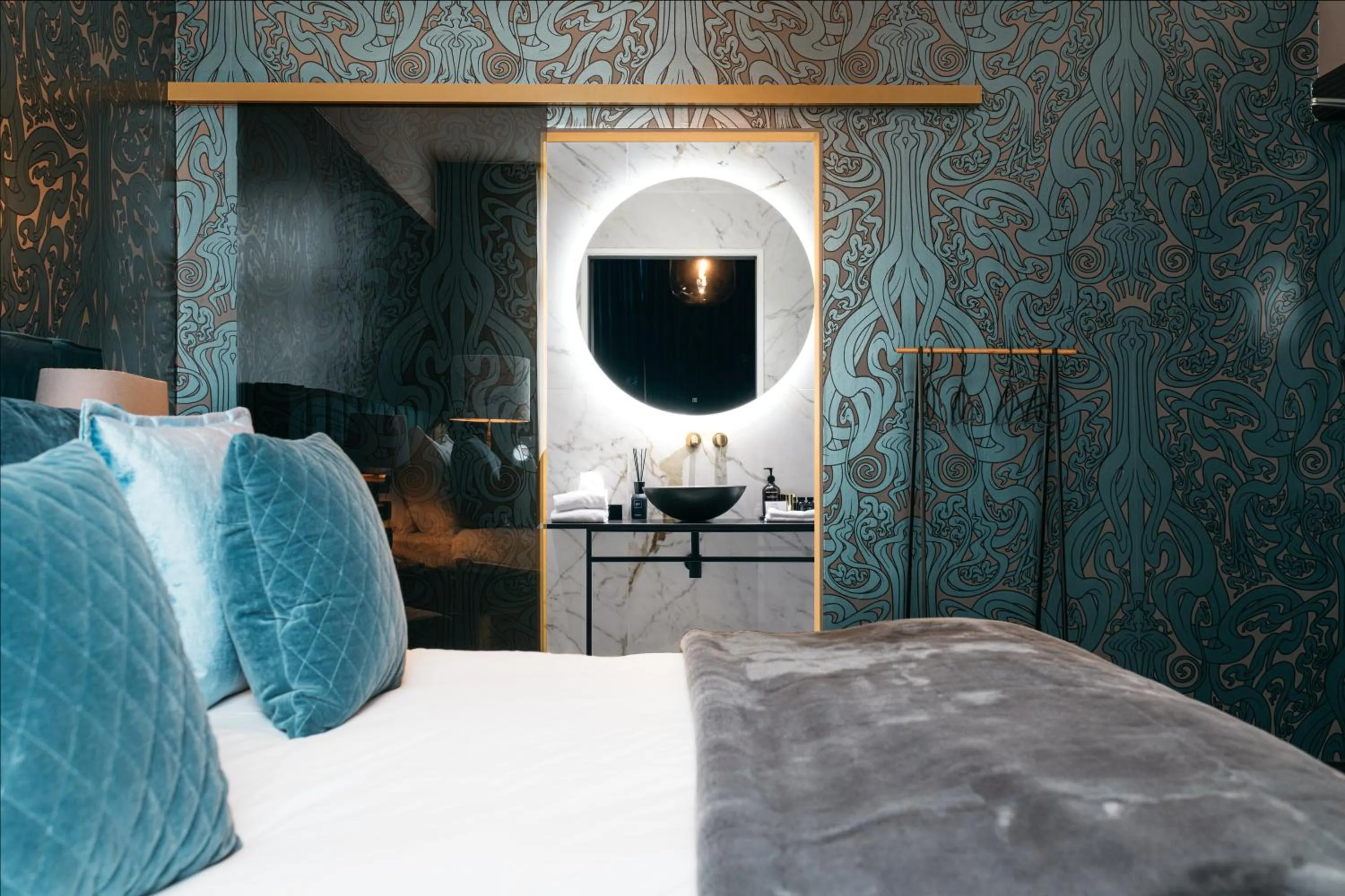 Bed in Hotel Britannique