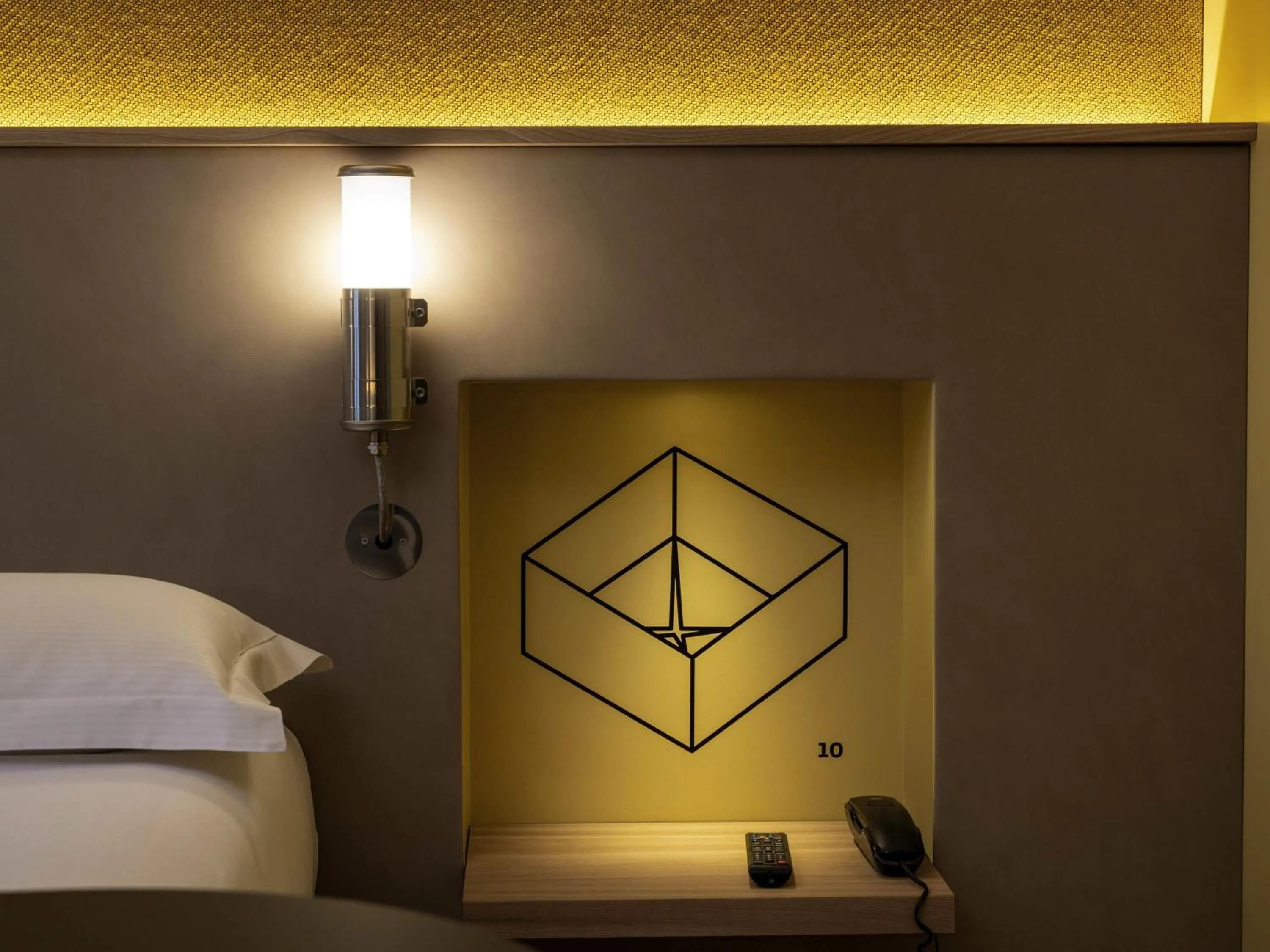 Bedroom, Bed in ibis Styles Bourg La Reine