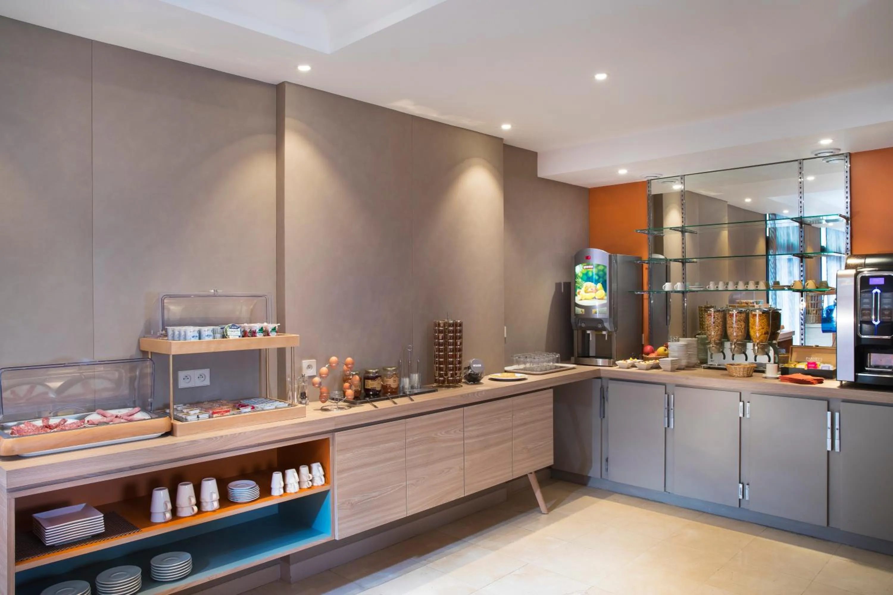 Breakfast in ibis Styles Bourg La Reine