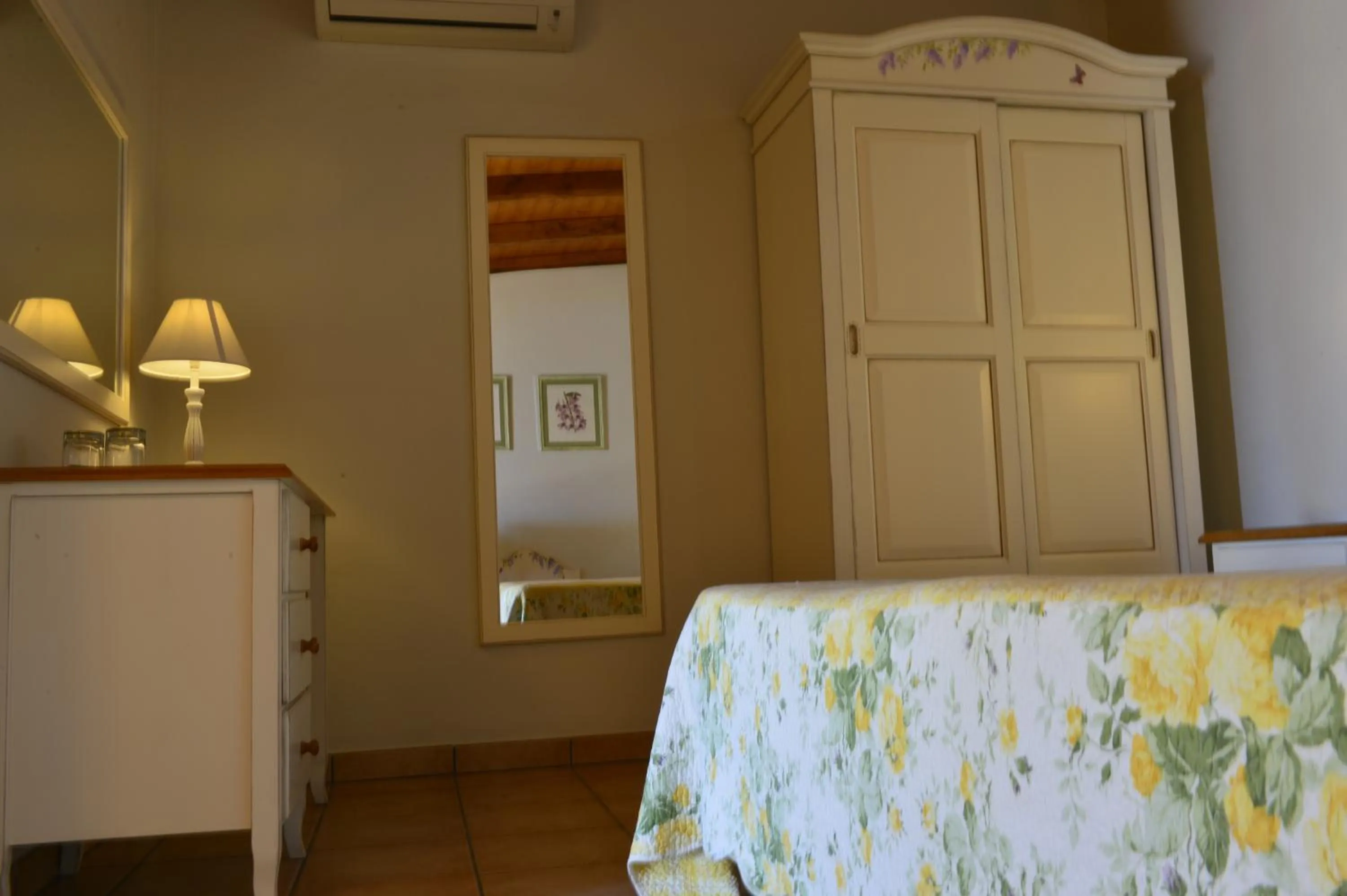 Decorative detail in Hotel Acquasanta