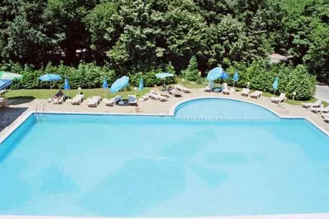 Swimming pool in Hotel Horizont