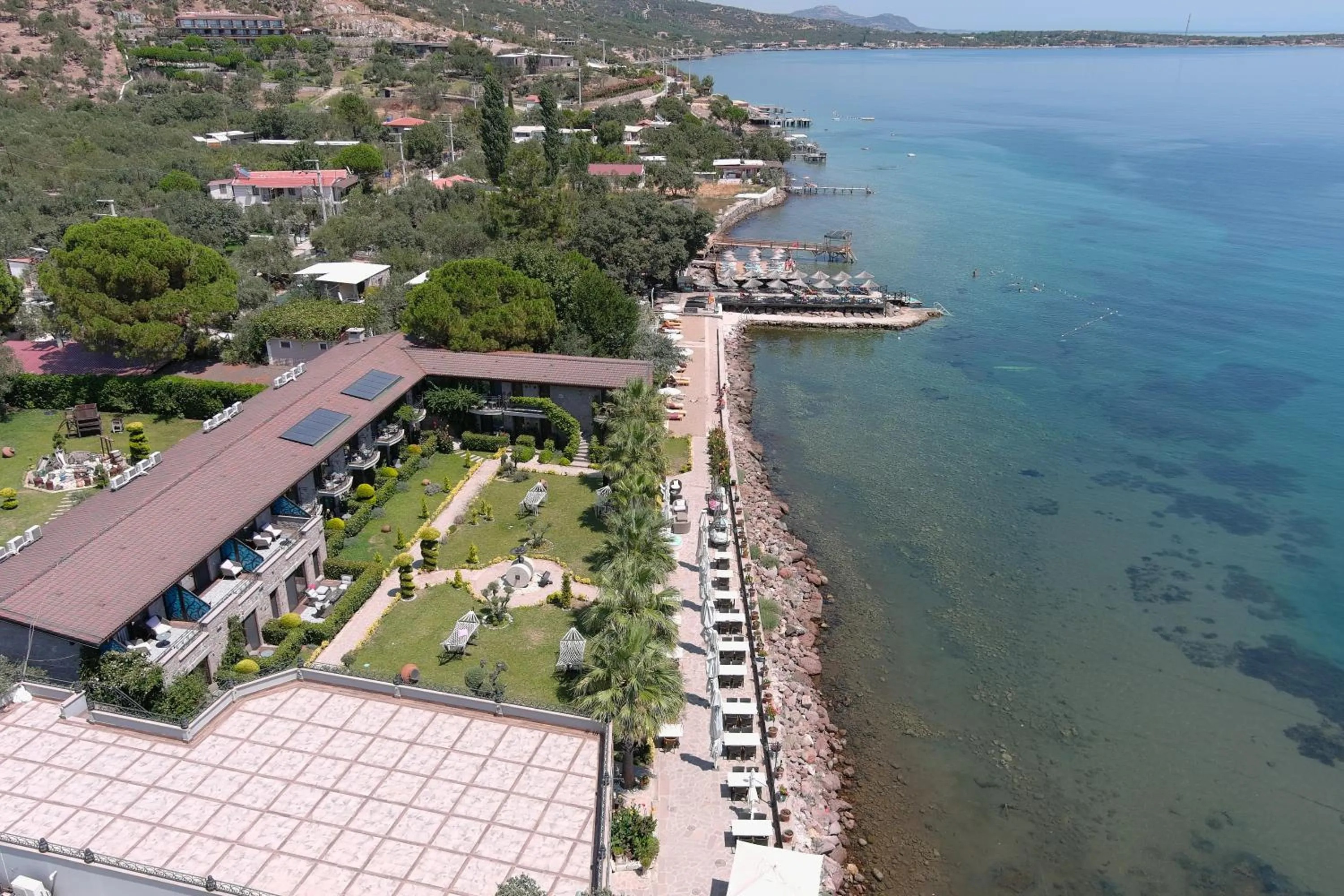 Sea view in Assos Zeyti̇n Han Special Class Hotel Adults only 12