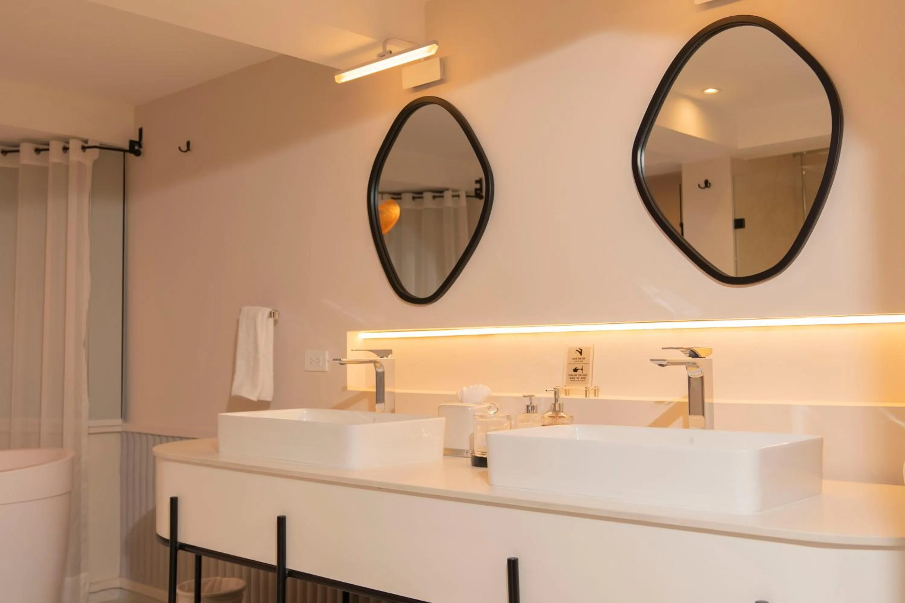 Bathroom in Illa Experience Hotel