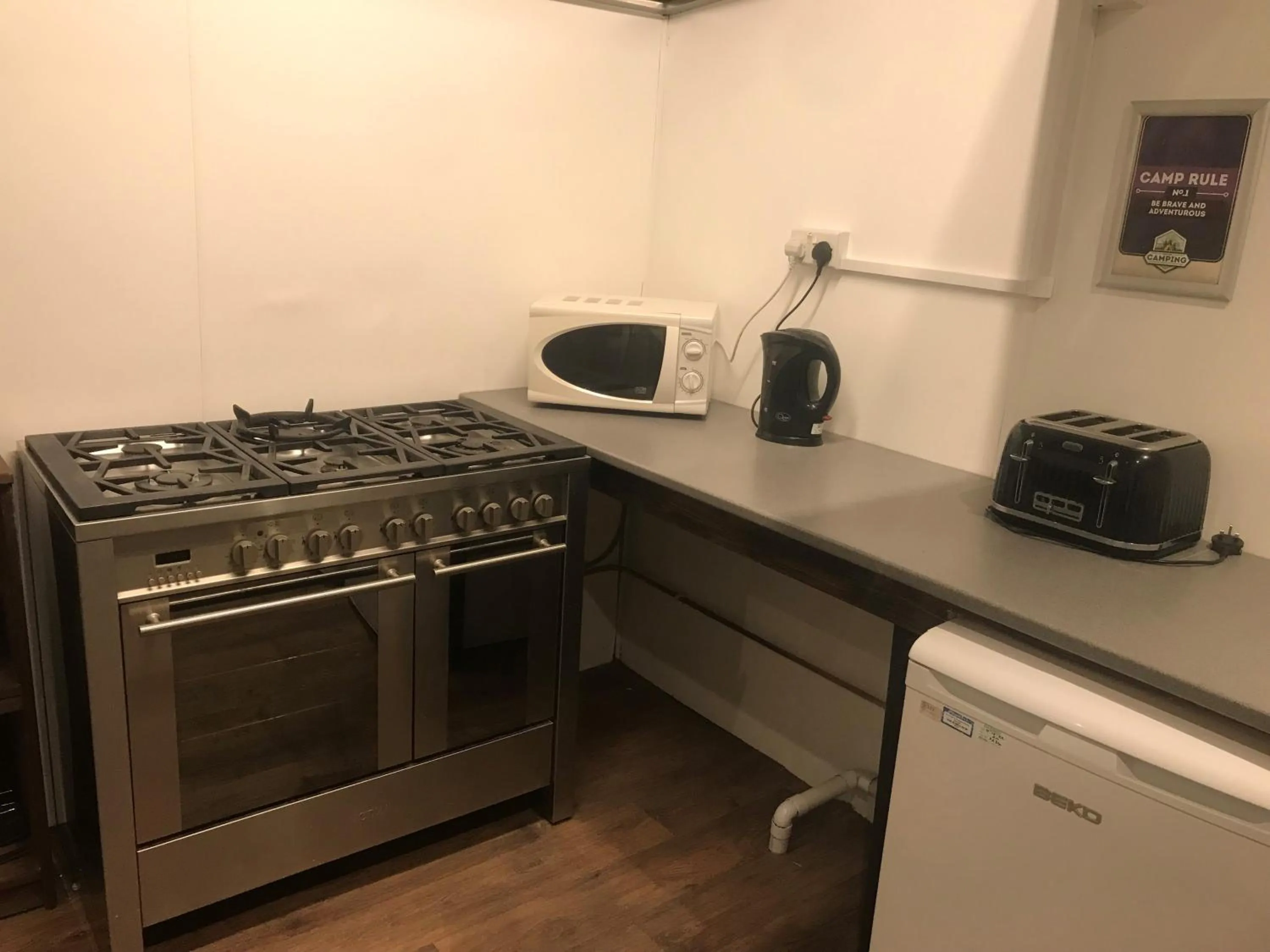 Kitchen or kitchenette in Explorers Retreat Matlock Bath
