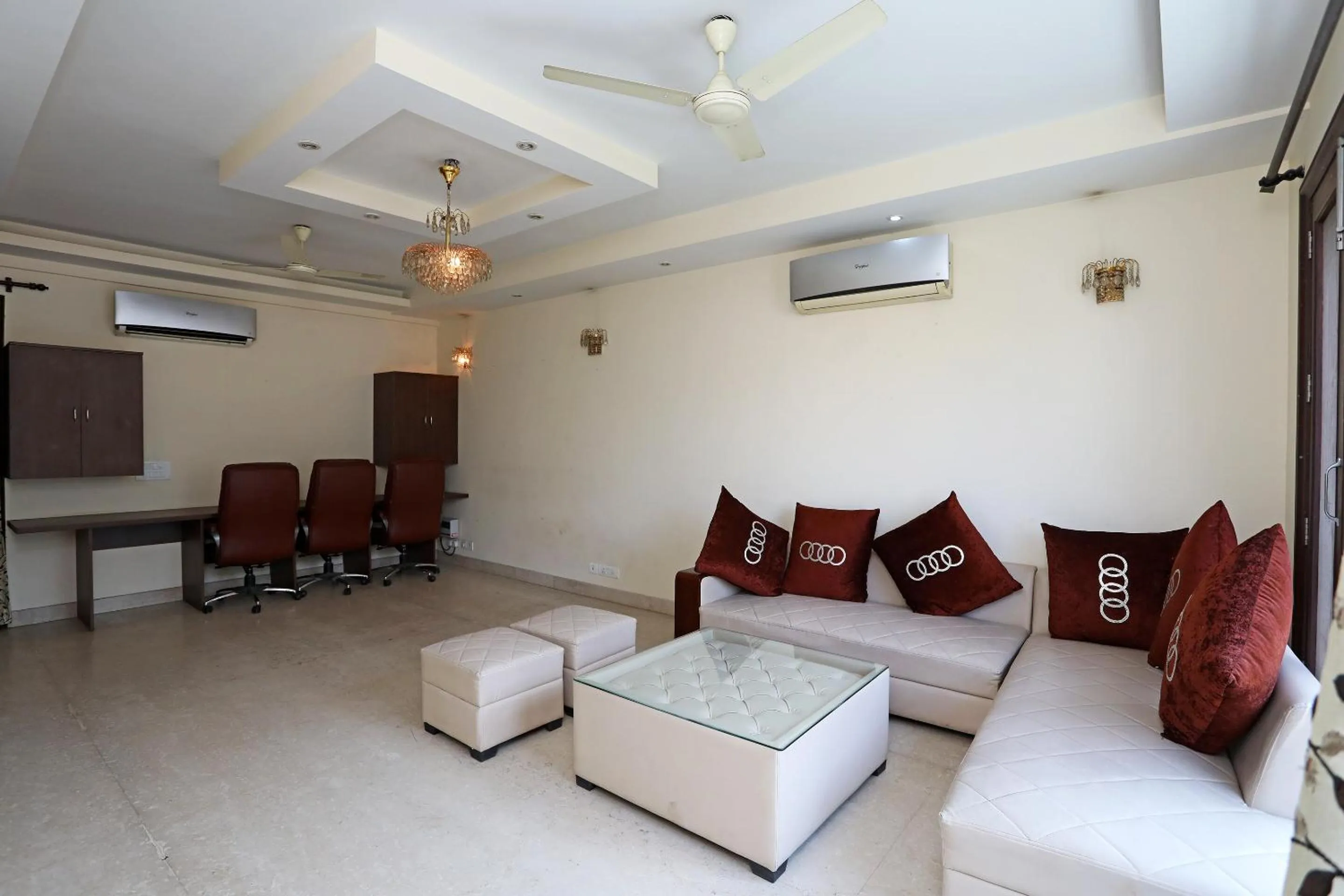 Lobby or reception in Hotel O South Paradise