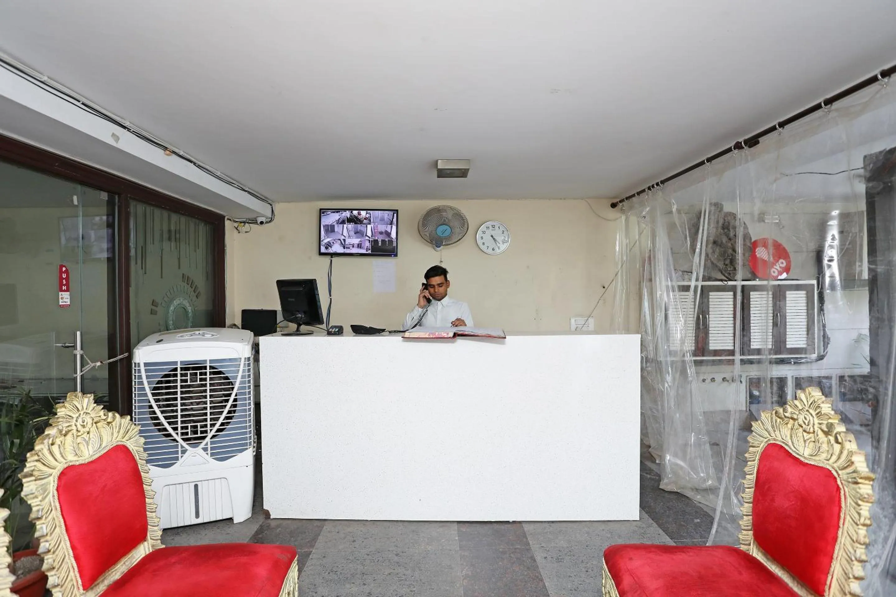 Lobby or reception in Hotel O South Paradise
