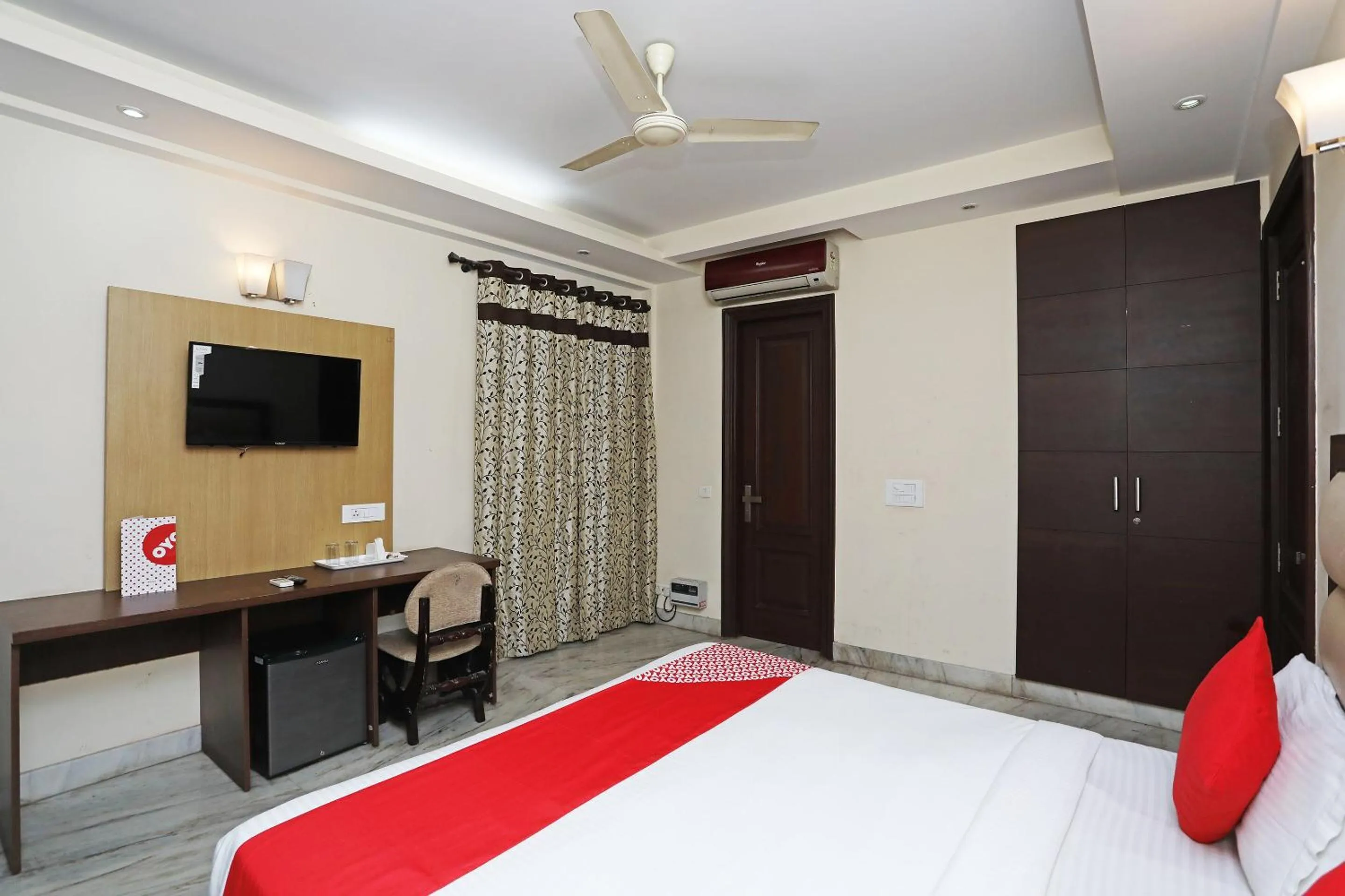 Bedroom, Bed in Hotel O South Paradise